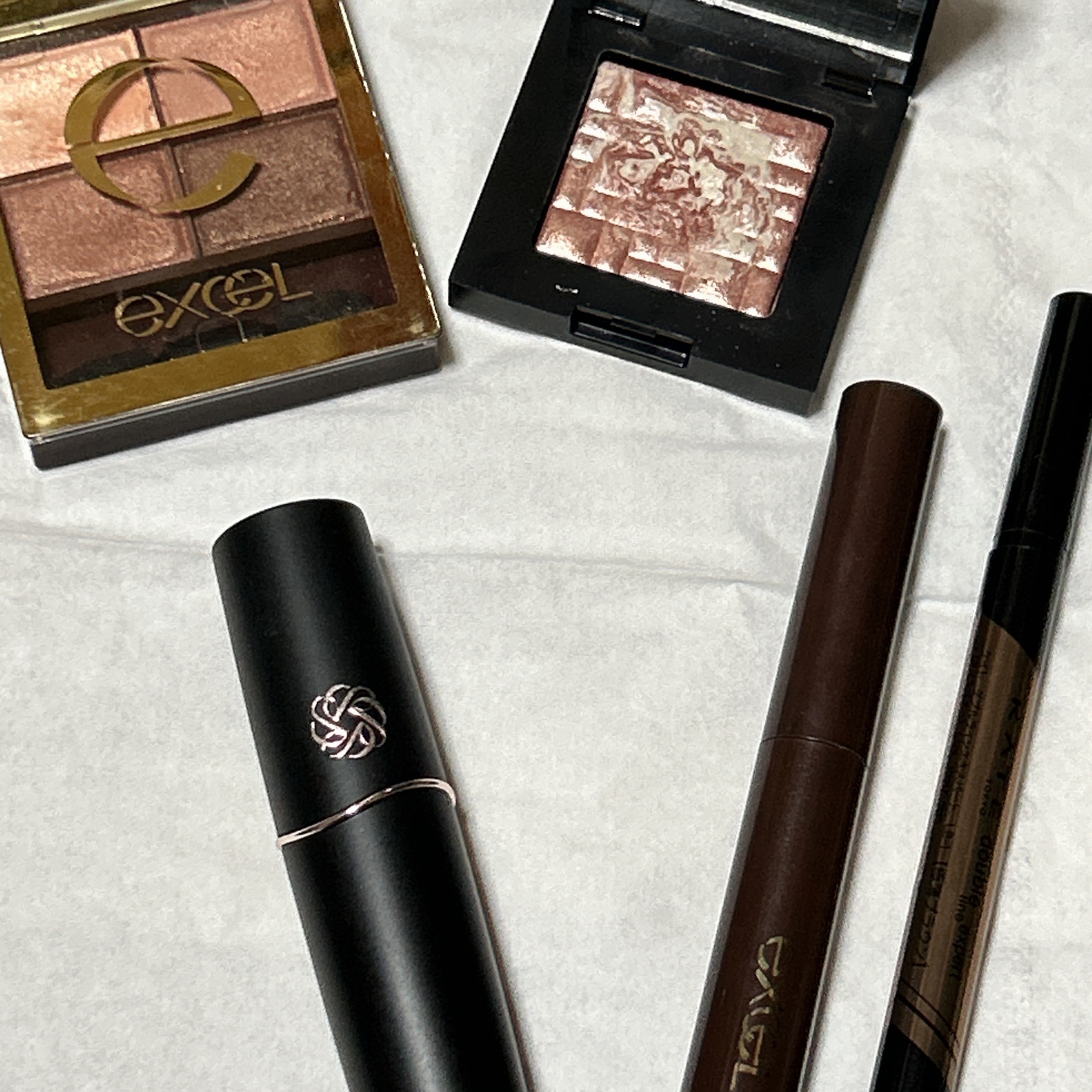 スキニーリッチシャドウ/excel/アイシャドウパレットを使ったクチコミ（2枚目）