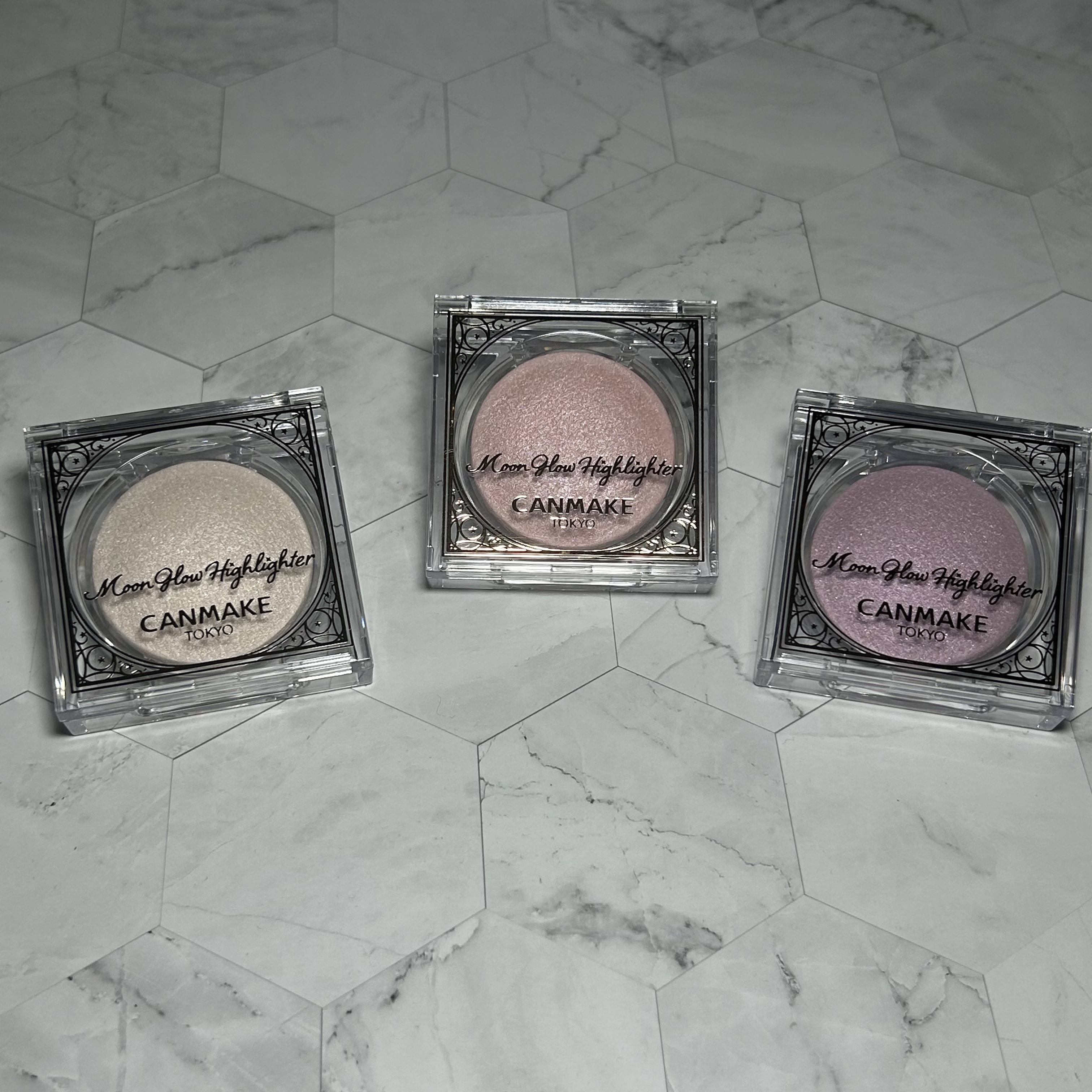 ムーングロウハイライター/キャンメイク/ハイライトを使ったクチコミ（2枚目）