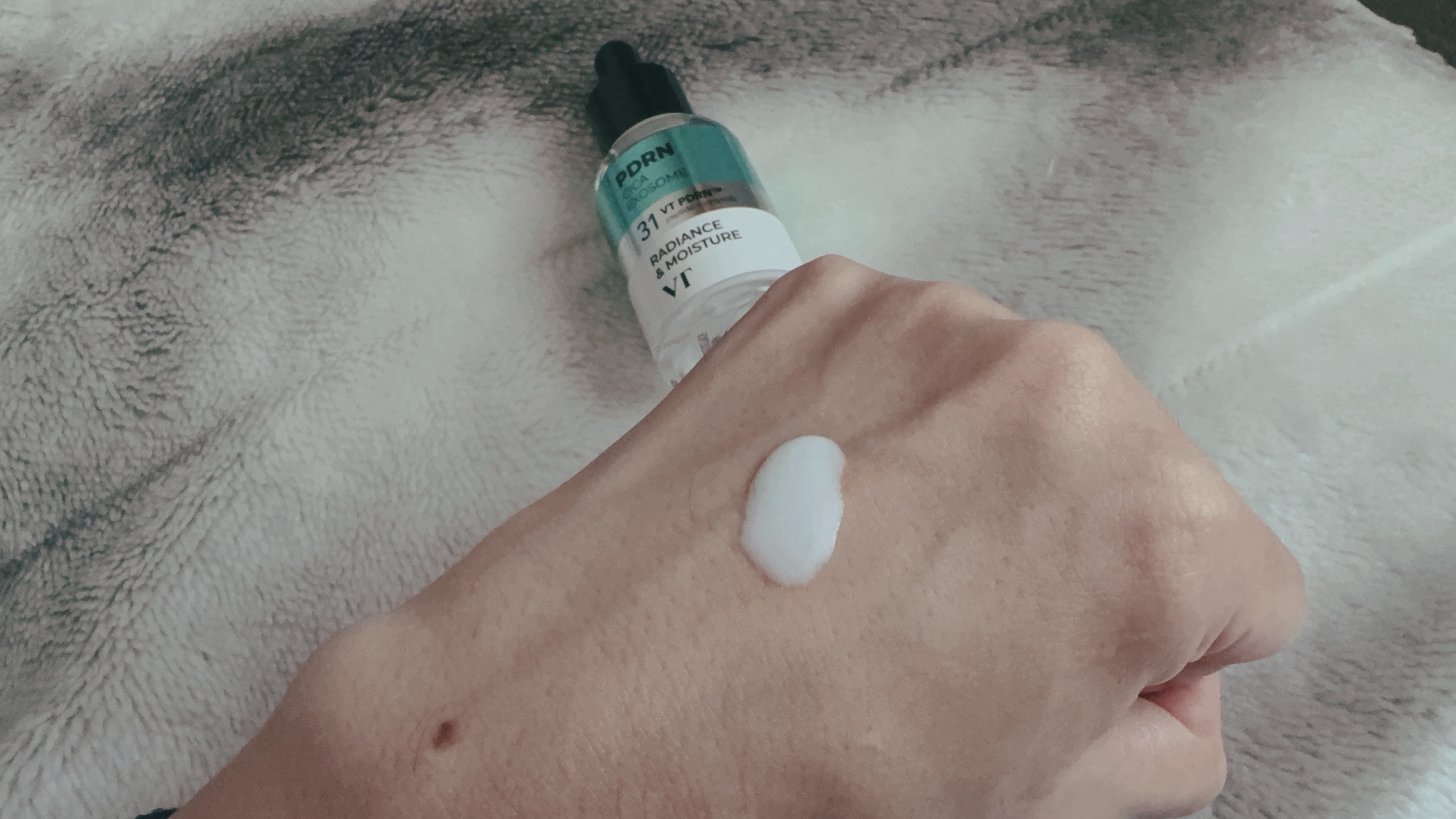 R5ファーミング アンプル/VT/美容液を使ったクチコミ（2枚目）