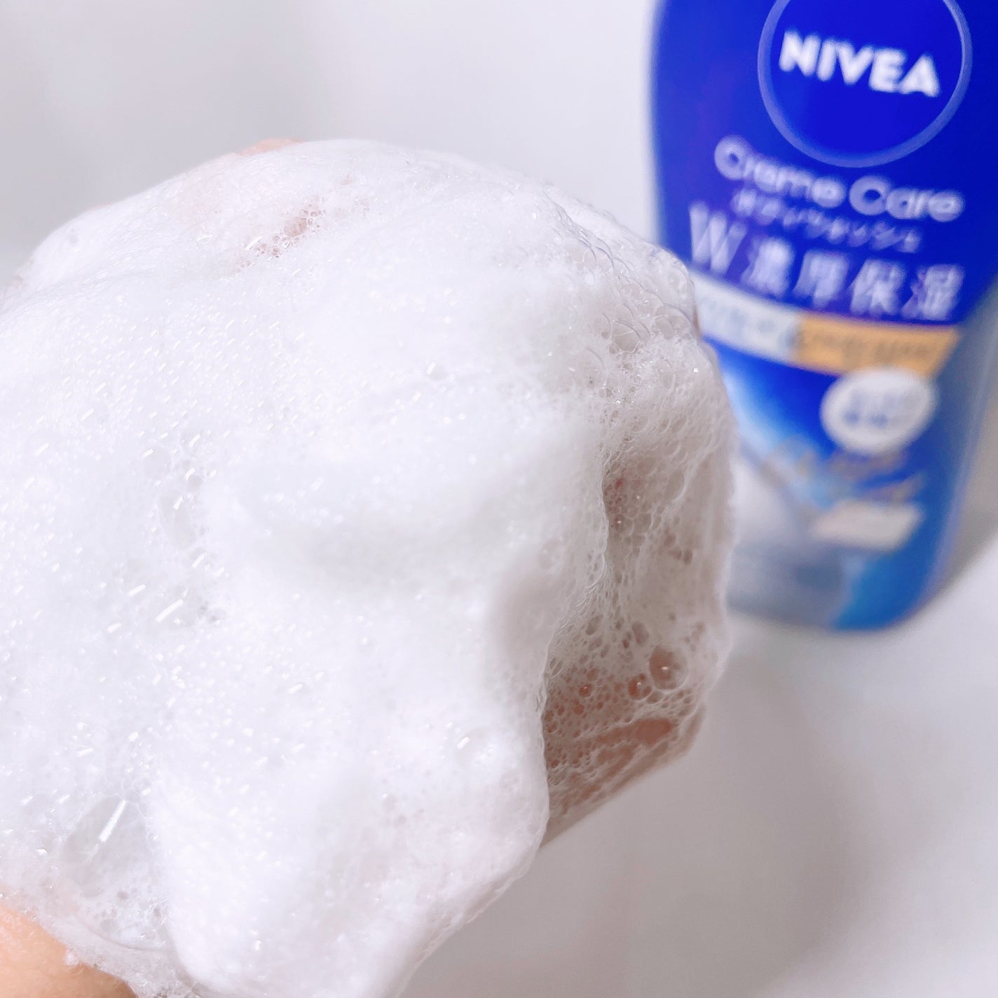 ニベア クリームケアボディウォッシュ W濃厚保湿 ヨーロピアンホワイトソープの香り/ニベア/ボディソープを使ったクチコミ(5枚目)