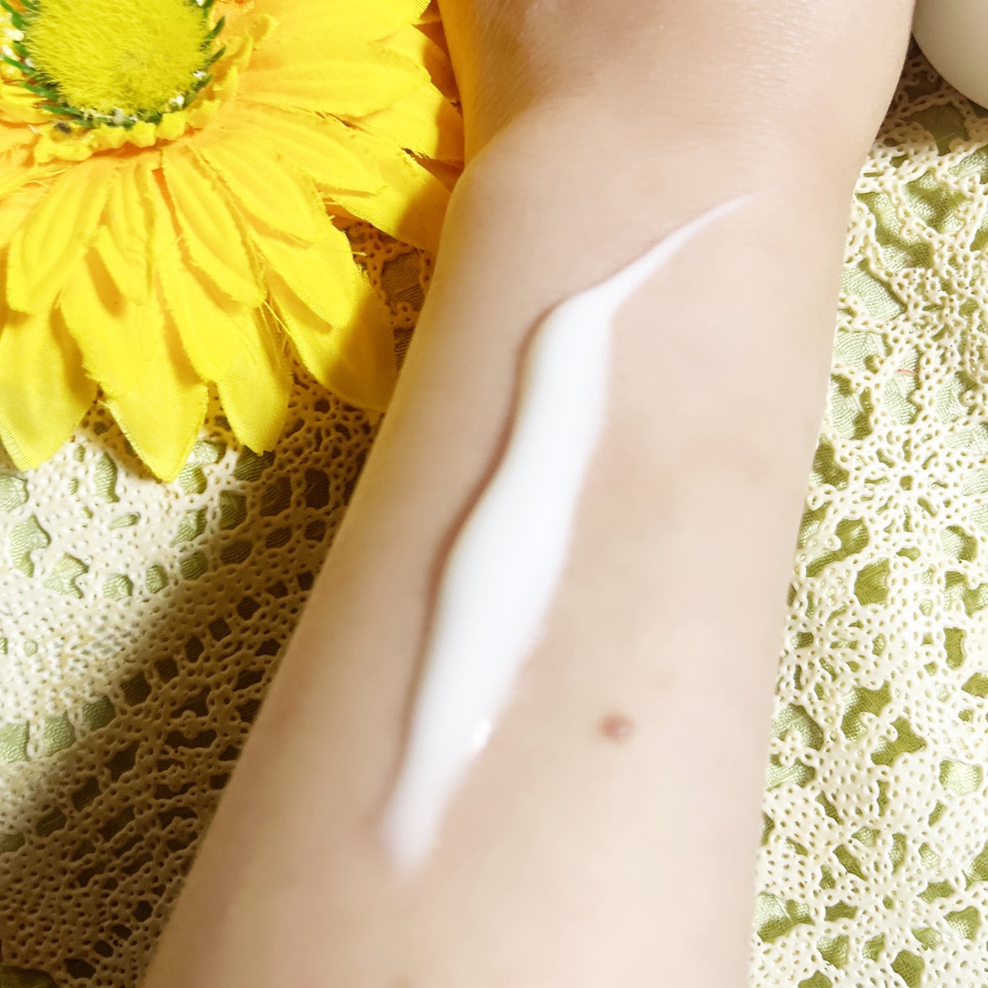 トリクセラ モイストスキンバリア ミルク/アベンヌ/ボディミルクを使ったクチコミ(2枚目)