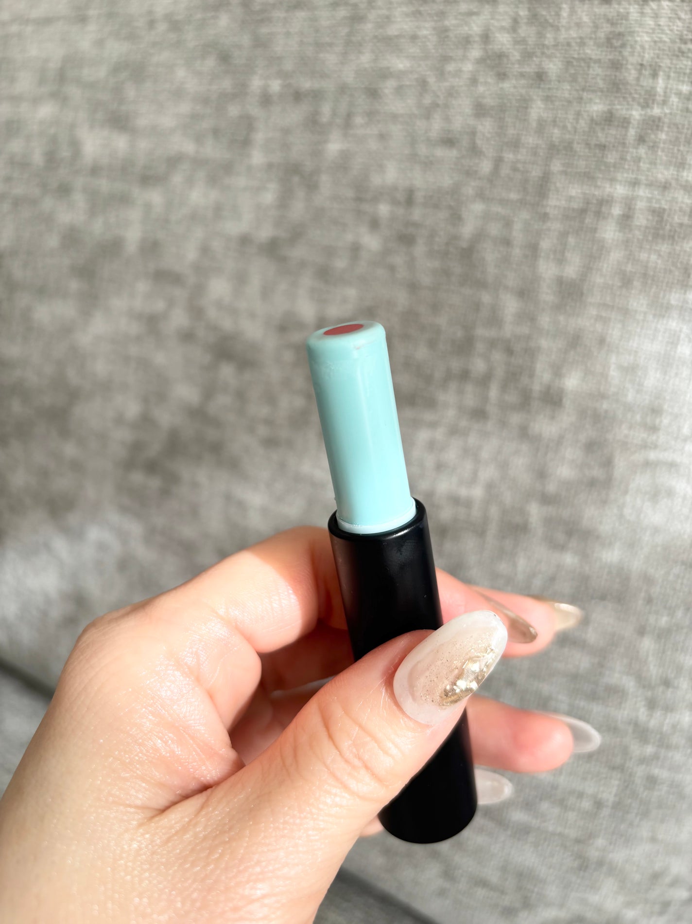 つや子 on LIPS 「MINIC様からいただきました🤍◎エアリーカラーリップバーム@..」(3枚目)