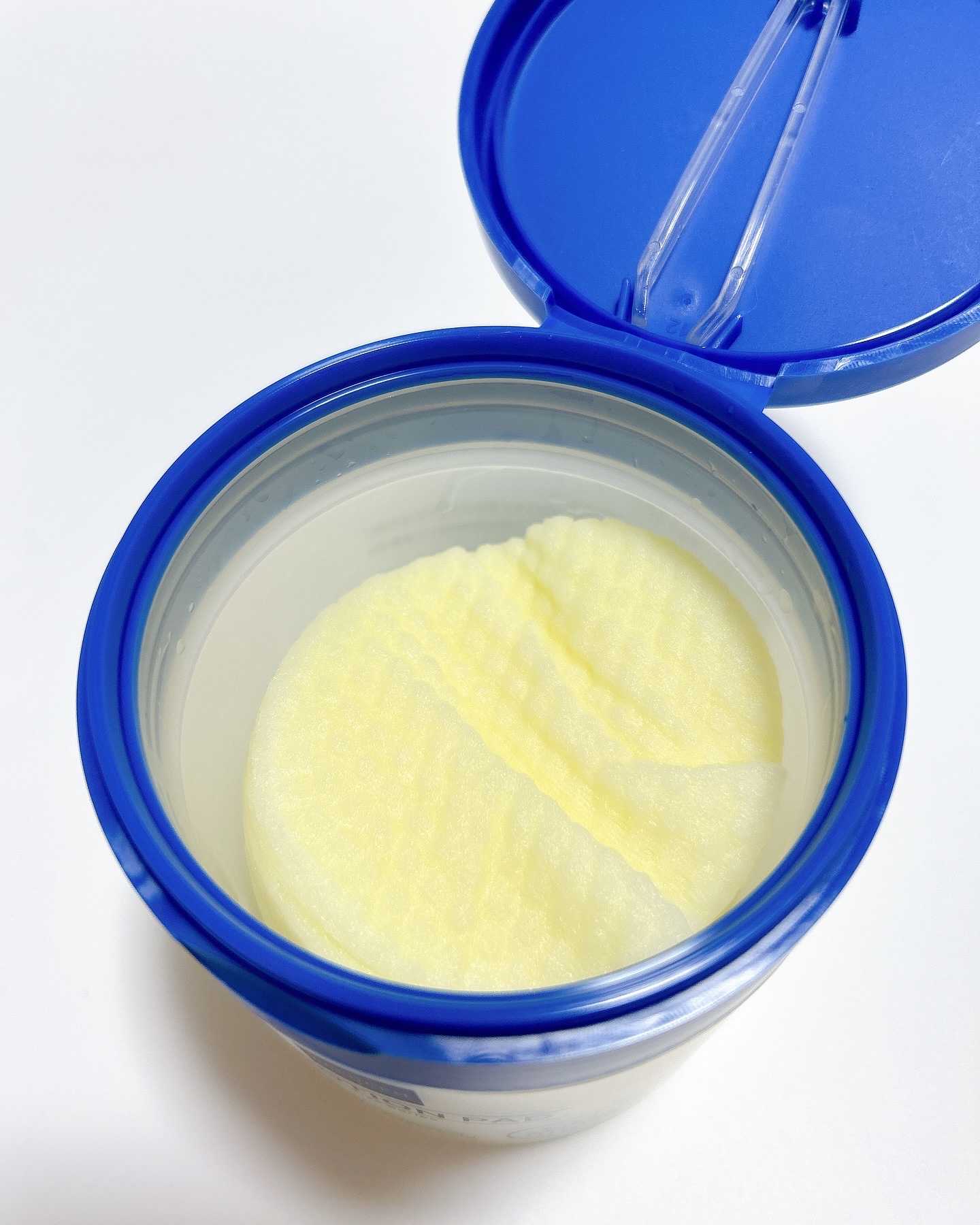 LEPOREM アゼライン酸 トナーパッドのクチコミ「LEPOREM A.C化粧水パッド

アゼライン酸*やナイアシンアミド*を含む美容液を
しみ込.....」（2枚目）