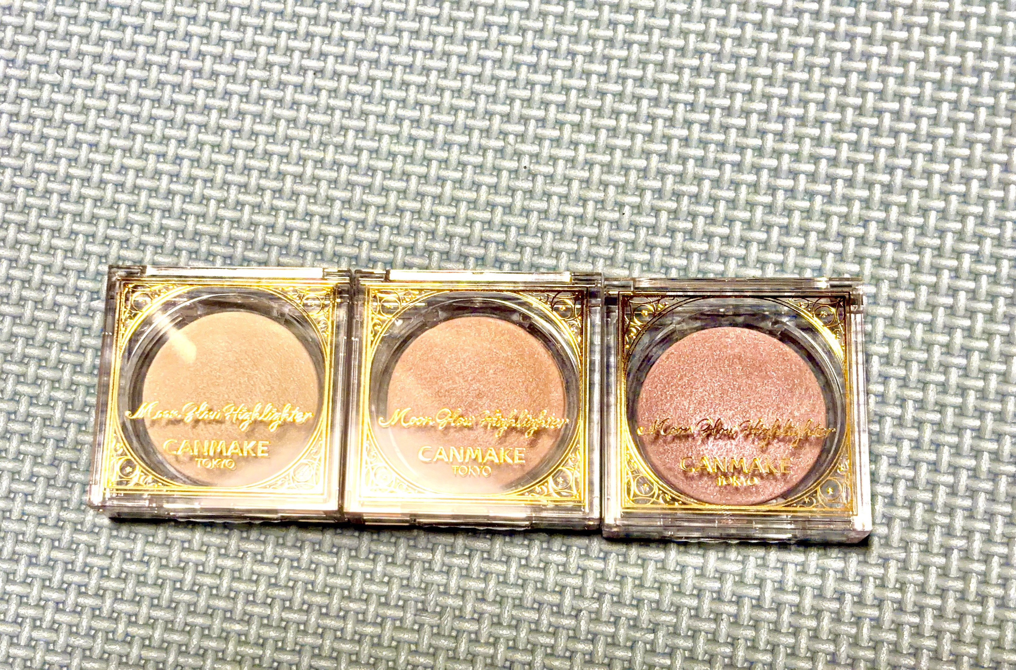 ムーングロウハイライター/キャンメイク/ハイライトを使ったクチコミ（2枚目）