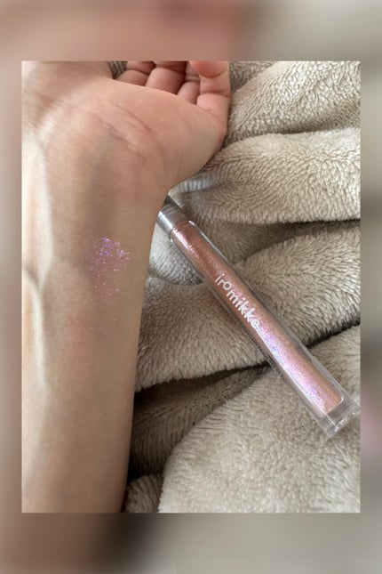 イロミッケ グリッターリキッドアイシャドウ/iromikke/グリッターを使ったクチコミ(1枚目)