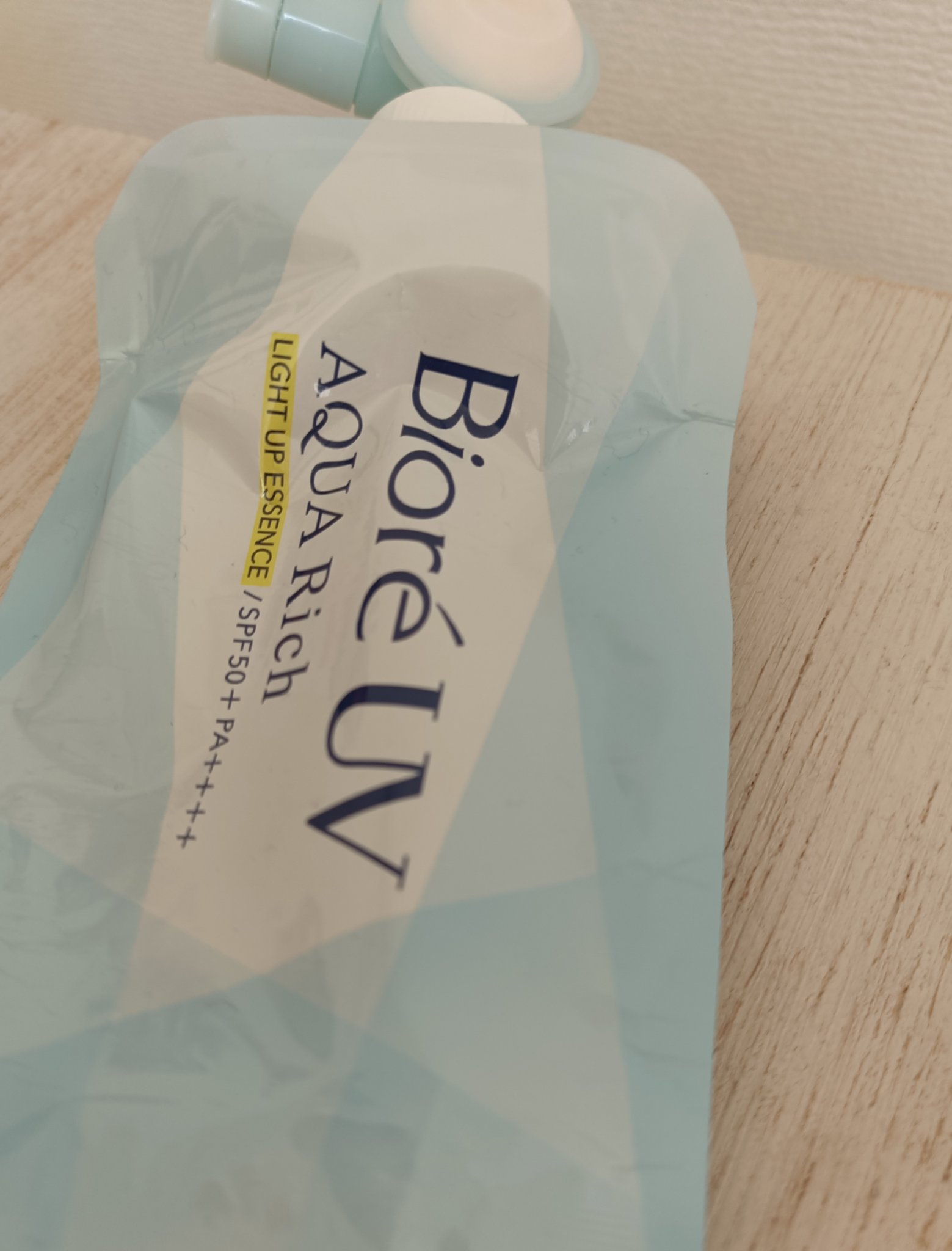 ビオレUV アクアリッチ ライトアップエッセンス/ビオレ/日焼け止め・UVケアを使ったクチコミ（1枚目）