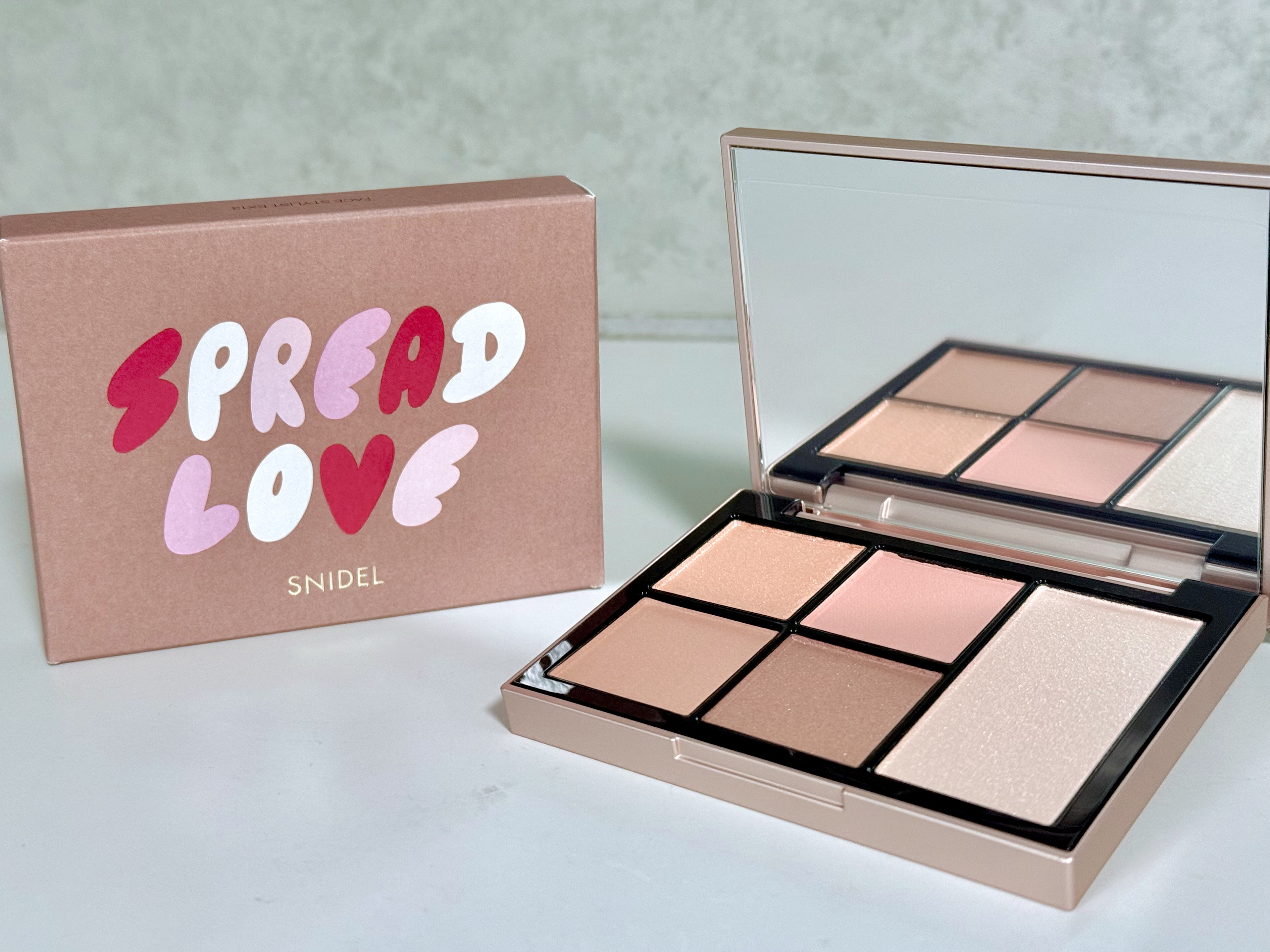 フェイス スタイリスト EX13 Spread Love/SNIDEL BEAUTY/アイシャドウパレットを使ったクチコミ（1枚目）