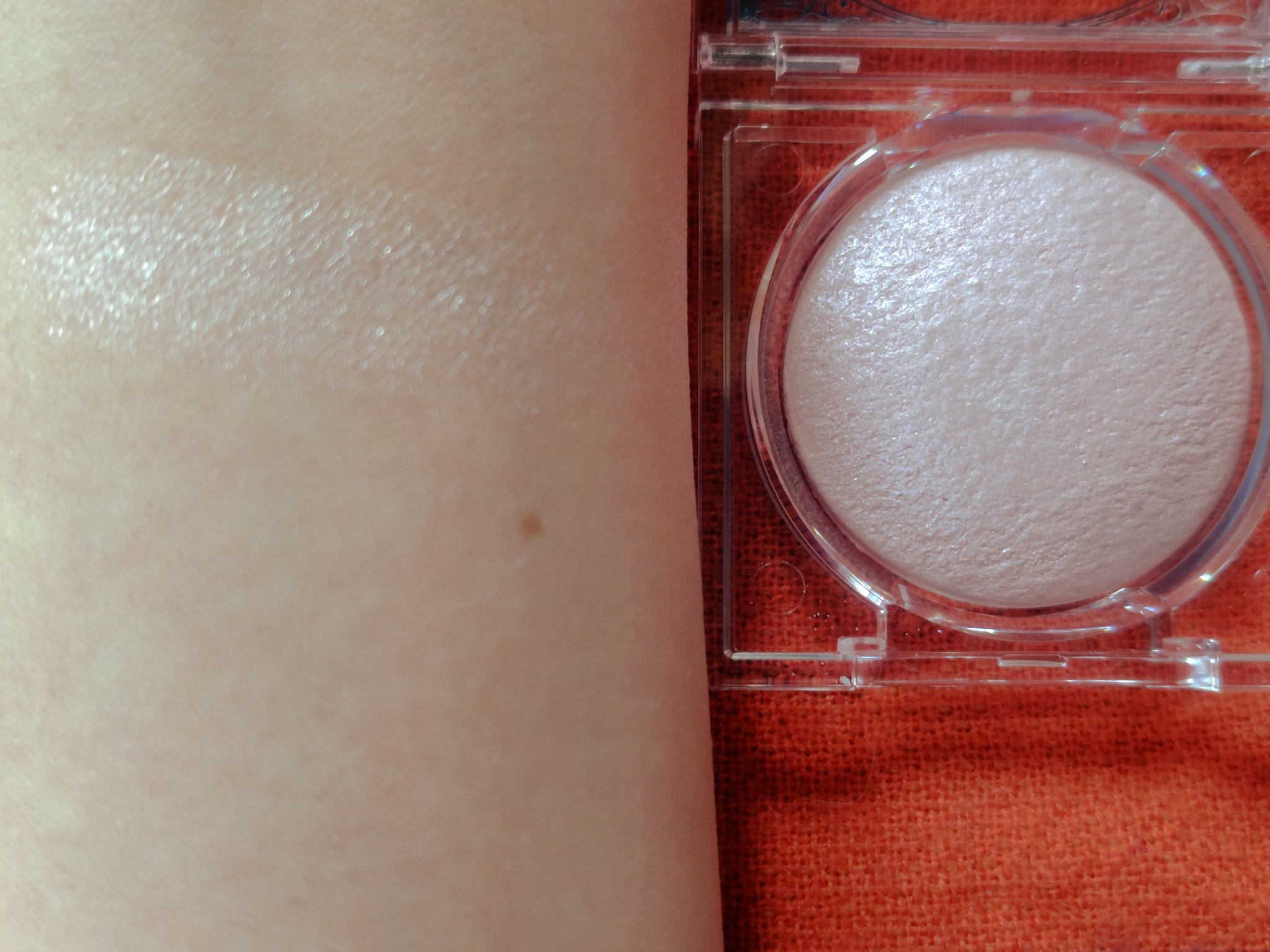 ムーングロウハイライター 02 ムーングロウピンク/キャンメイク/ハイライトを使ったクチコミ（3枚目）