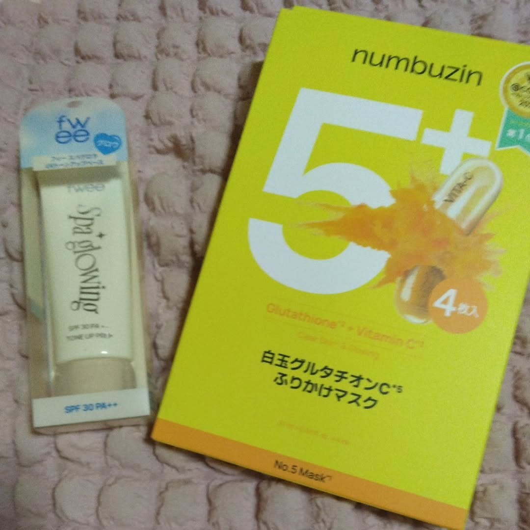 スパグロウUVトーンアップベース/fwee/化粧下地を使ったクチコミ(4枚目)