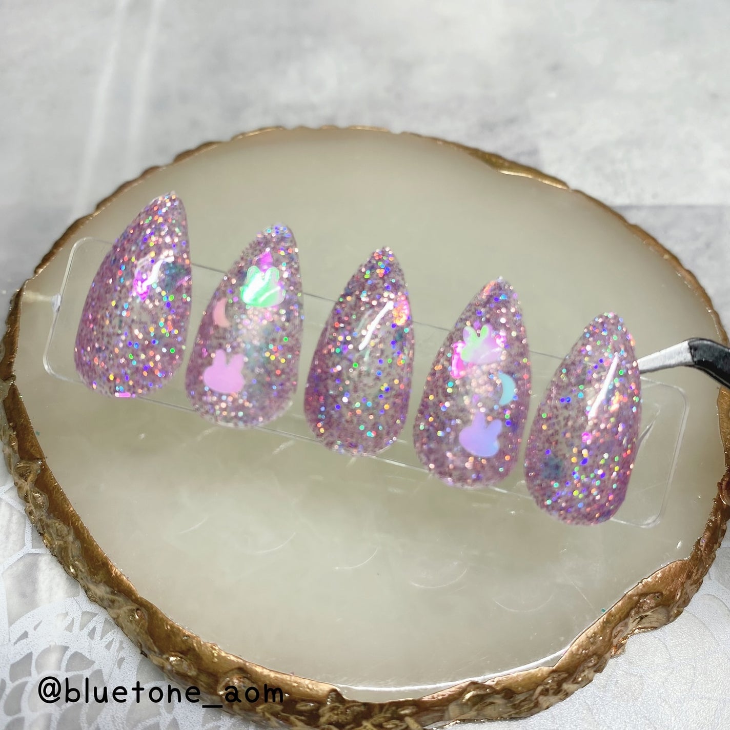 ⋆͛🦖⋆͛aomi on LIPS 「オリジナルフラッシュピンクオーロラレインボーラメを多めにミック..」(4枚目)