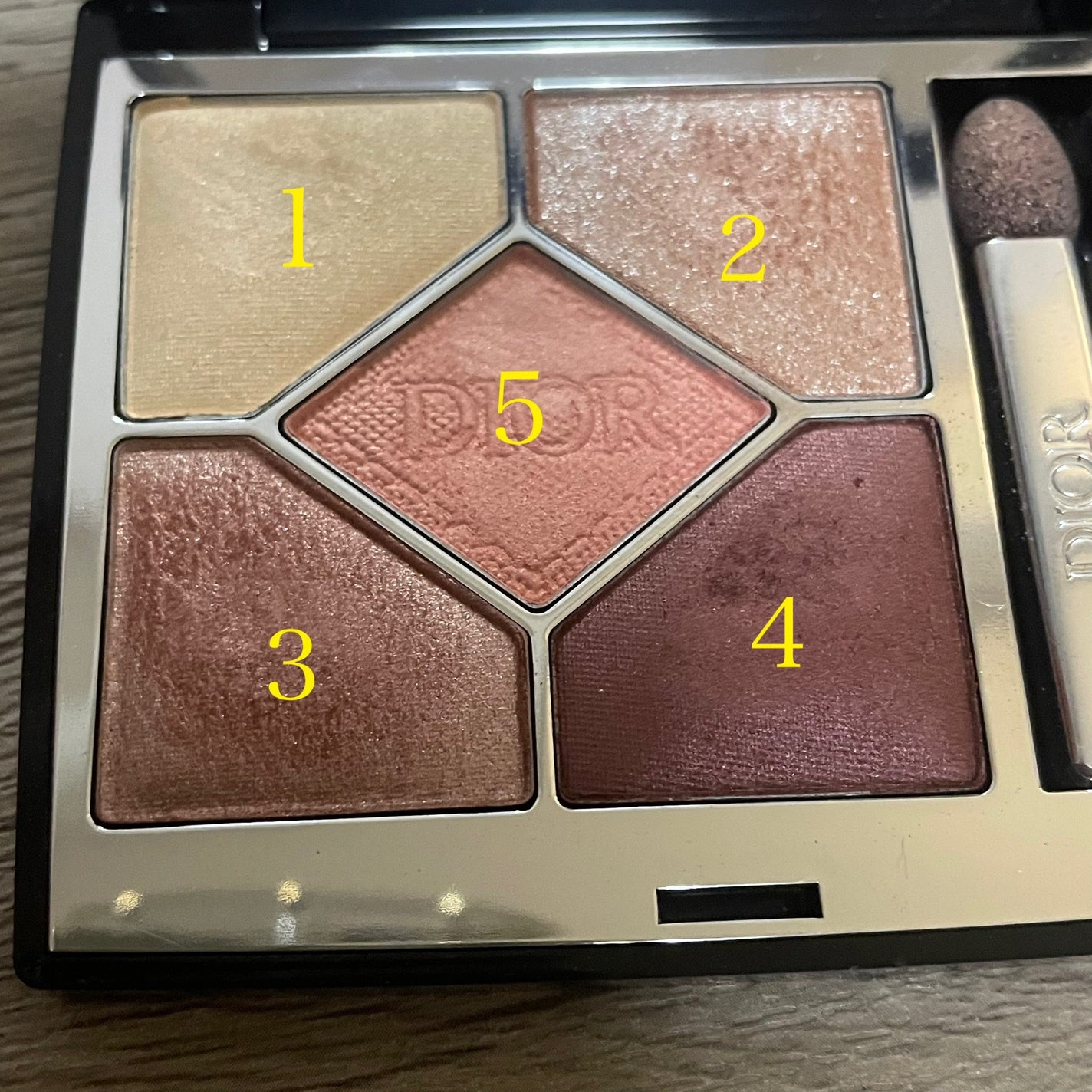 ディオールショウ サンク クルール/Dior/アイシャドウを使ったクチコミ(2枚目)