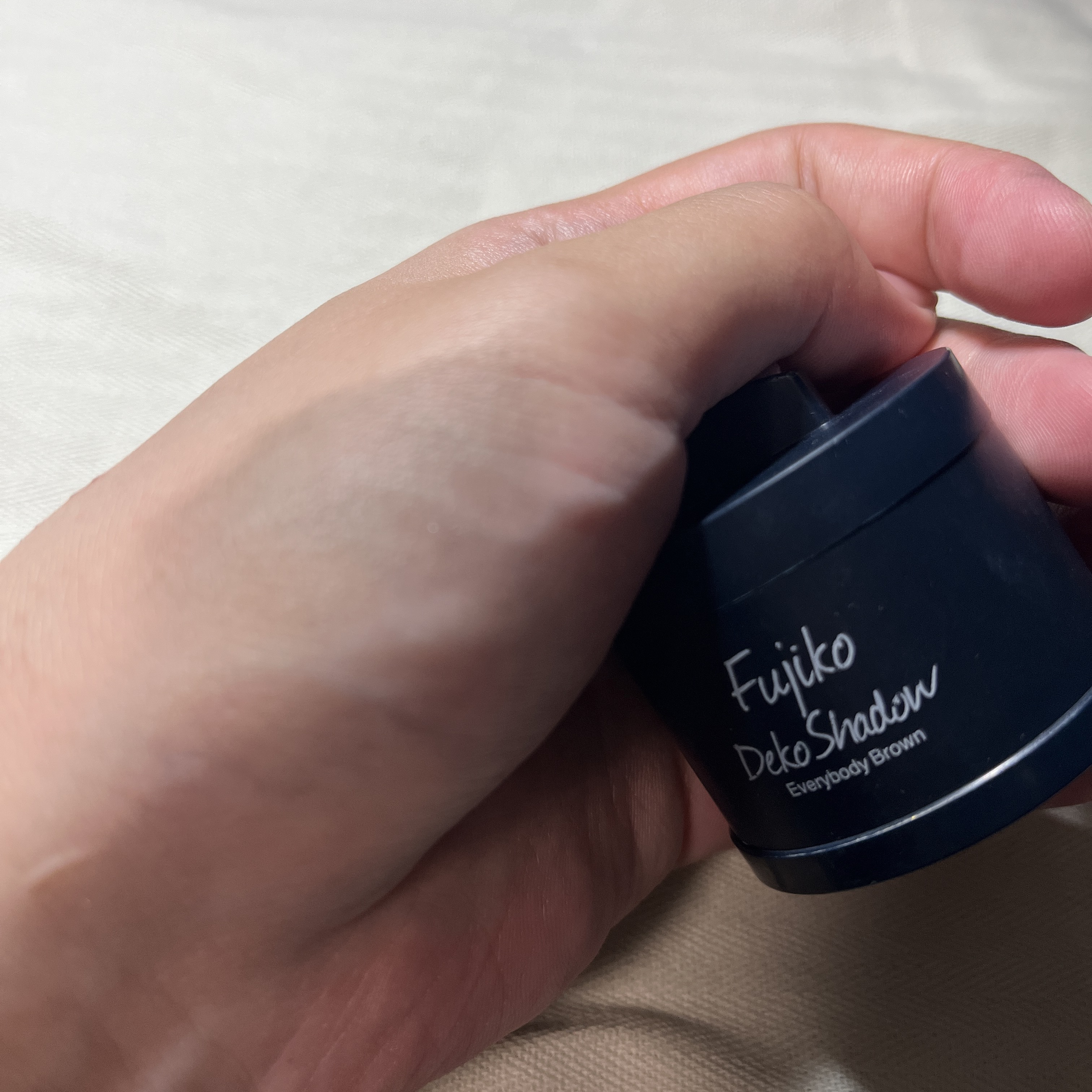 Fujiko デコシャドウ by.Fのクチコミ「毎日メイクに欠かせない

Fujiko
フジコdekoシャドウ ¥1,870

顔面短縮に劇的.....」（3枚目）