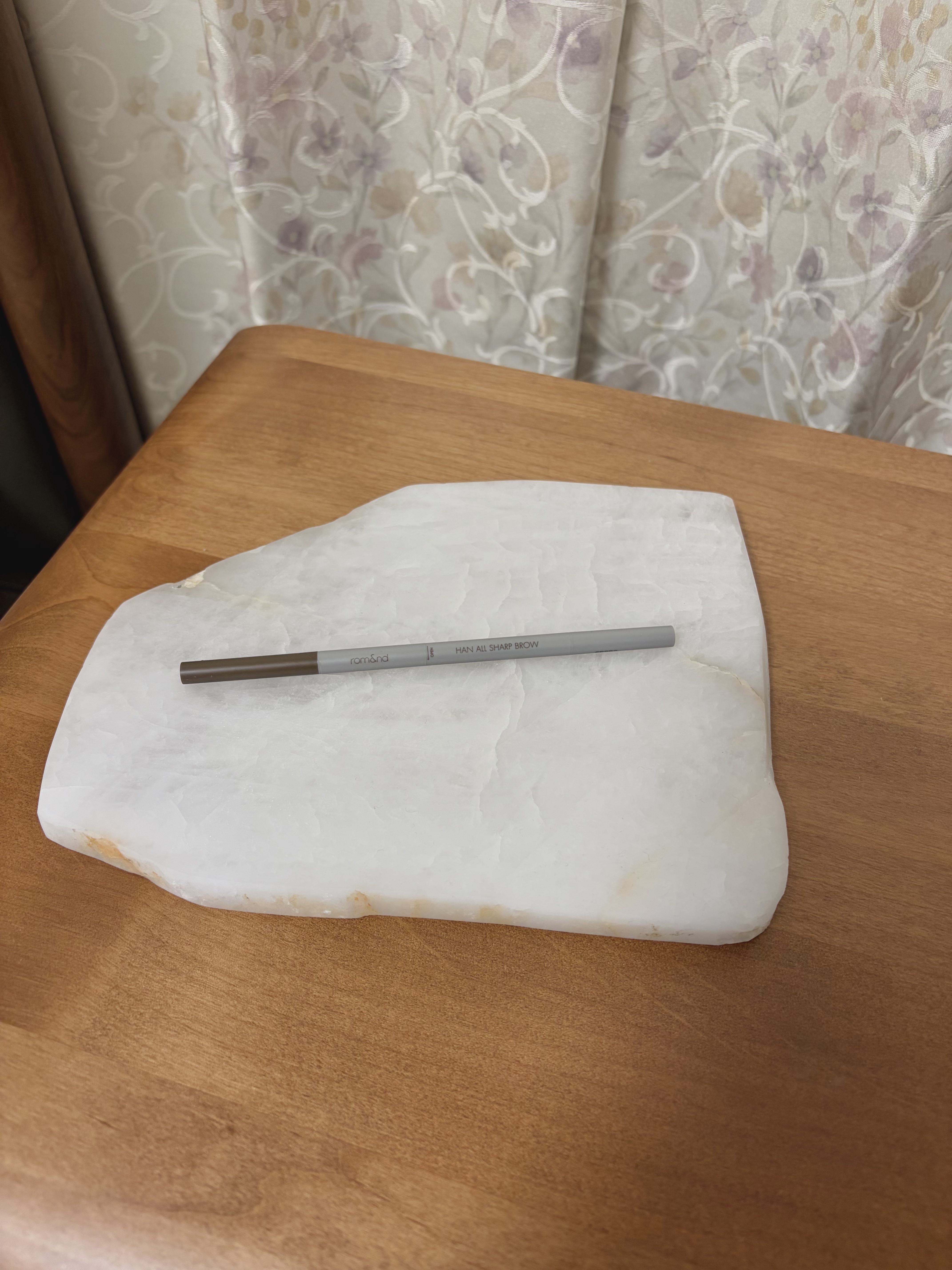 rom&nd HAN ALL SHARP BROWのクチコミ「

rom&nd
HAN ALL SHARP BROW

C2 GRACE TAUPE



.....」（1枚目）