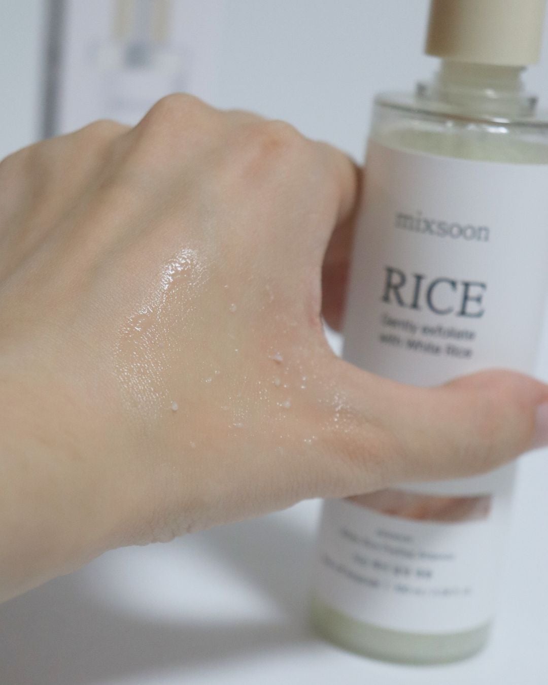 雪 on LIPS 「みずみずしいテクスチャーで負担感がなく、毎日使いやすいデイリー..」(4枚目)