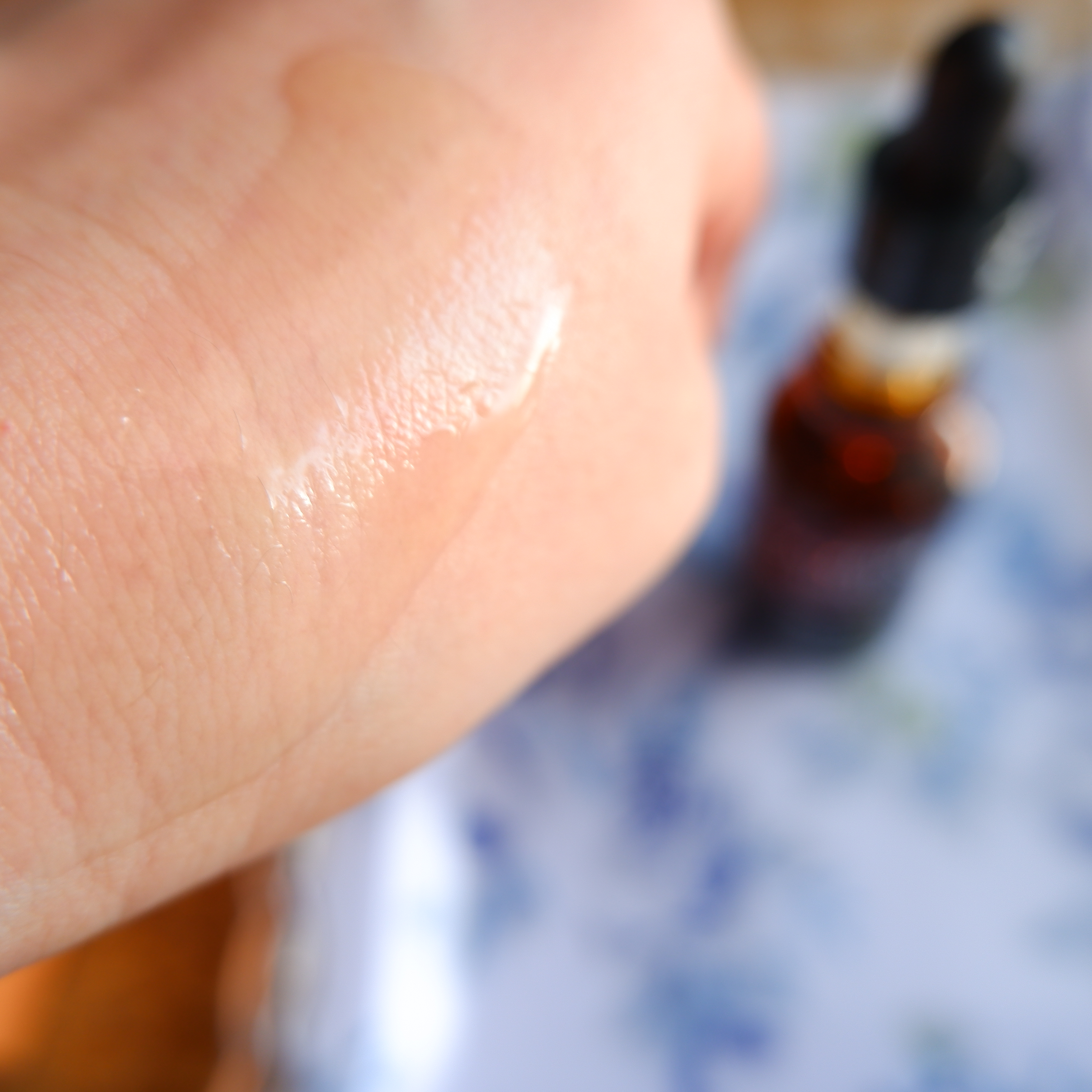 カフェインショット ビタC トーニングセラム/shaishaishai/美容液を使ったクチコミ（3枚目）