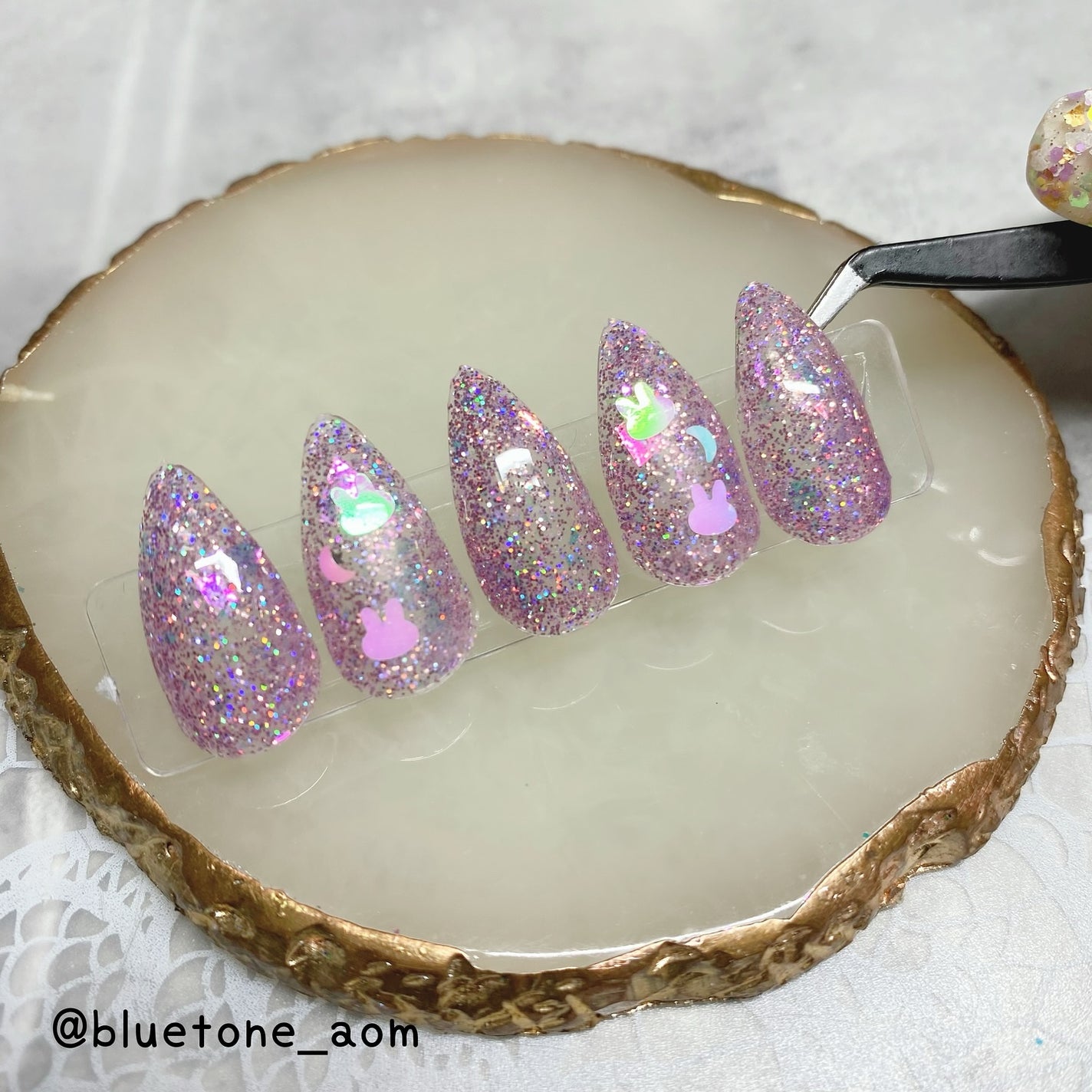 ⋆͛🦖⋆͛aomi on LIPS 「オリジナルフラッシュピンクオーロラレインボーラメを多めにミック..」(2枚目)