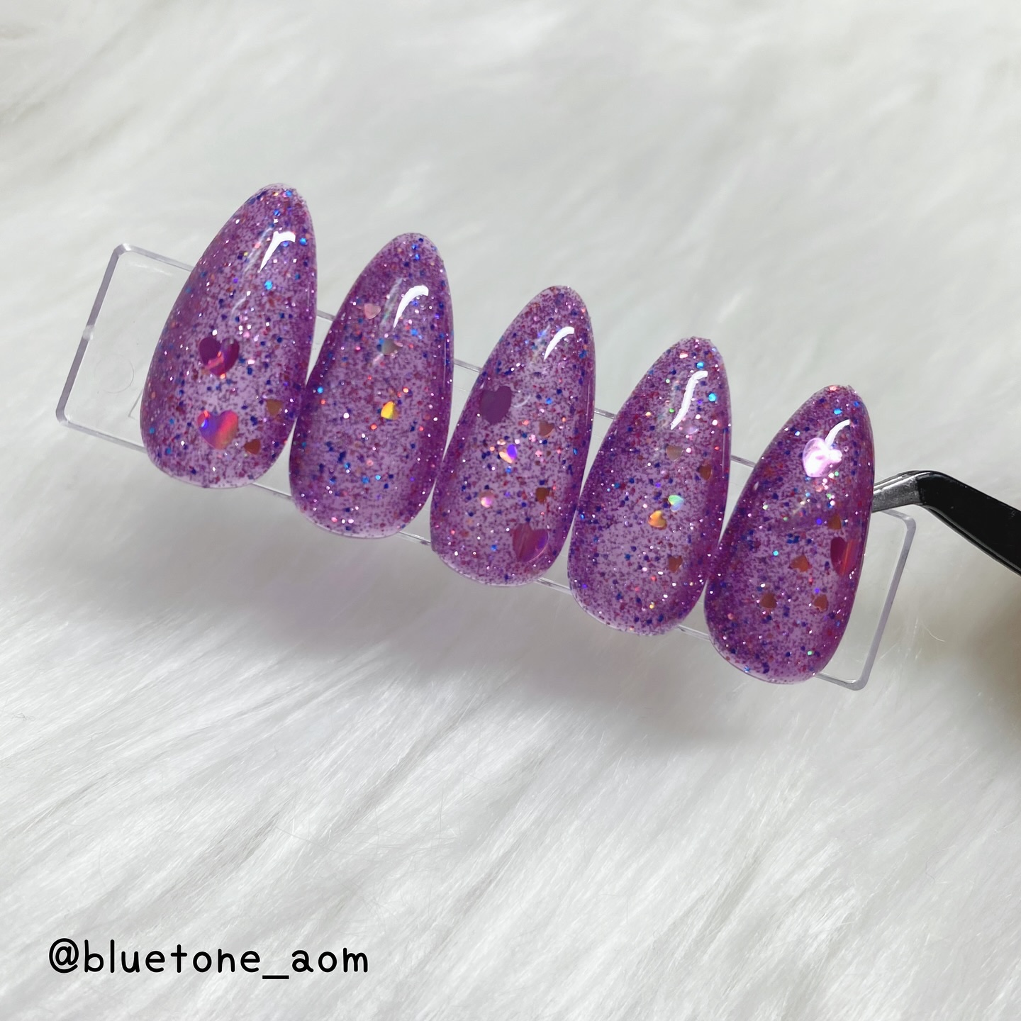 オリジナルフラッシュ

パープル！！

以前にも載せたことのある
カラーなんですけど
以前は薄めに塗ってみてて
今回のは濃いめに塗ったやつです☺️

投稿に時差ありすぎた…笑

薄めのほうが
個人的には好みやけど
濃いめもフットとかに塗りた