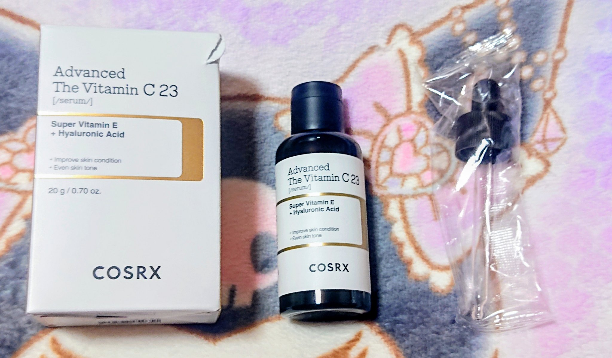 COSRXさんから、RXザ・ビタミンC23セラムいただきましたので、今の美容液を使い切ったらまた使用感など投稿しまふ。

リニューアルして、どんな肌質にも良く、より使用感が良くなっているそうです🍋
ビタミンCの独特の香りを排除！助かる。
