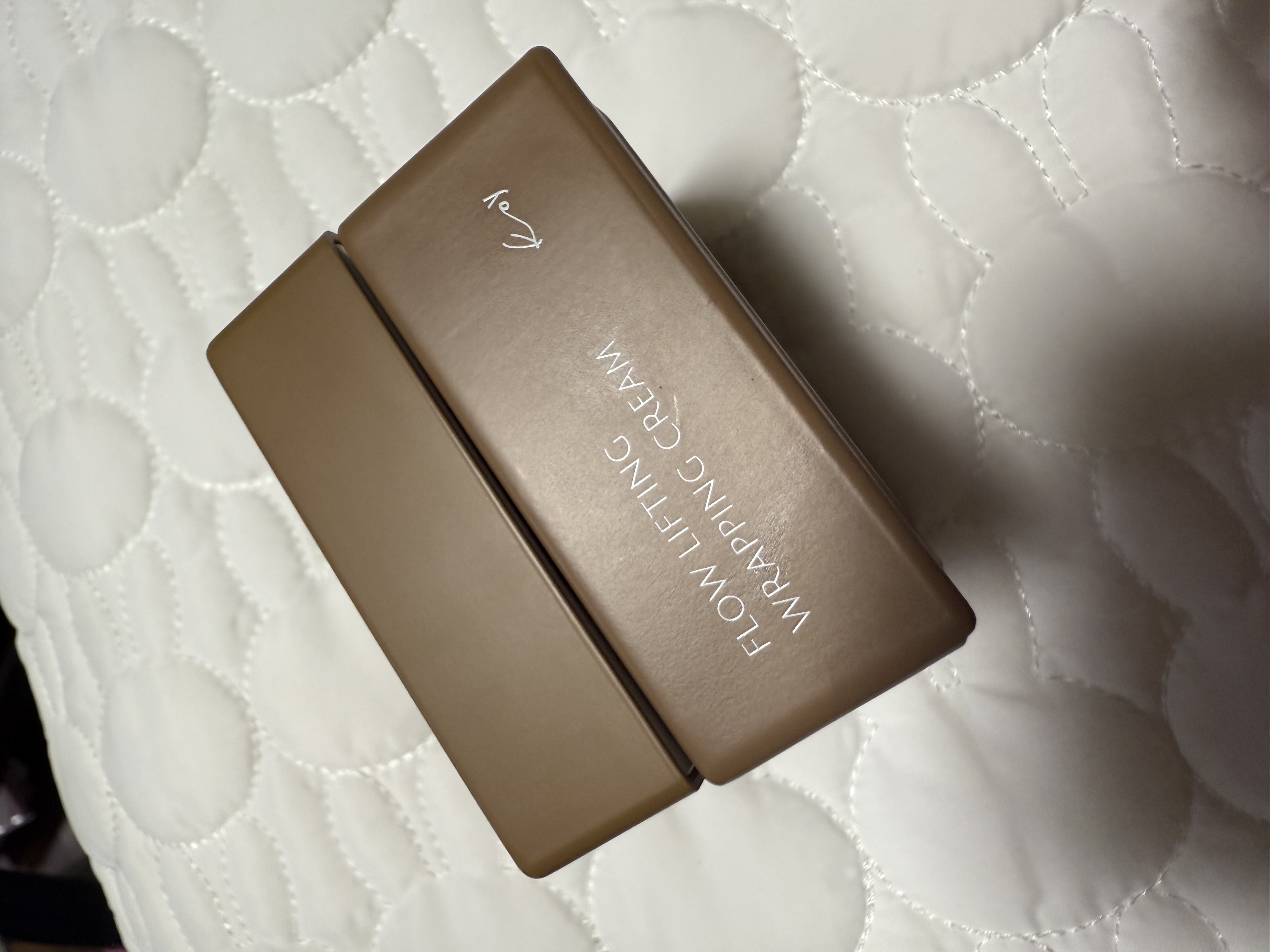 フローリフティングラッピングクリーム/koy/フェイスクリームを使ったクチコミ（1枚目）