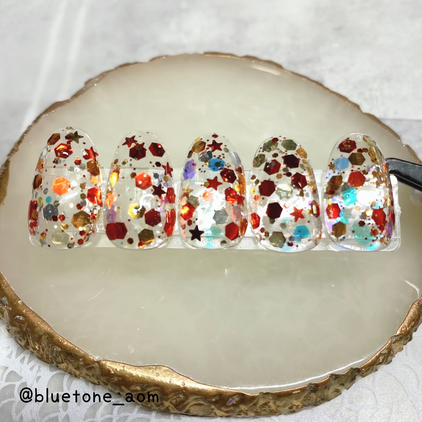 ⋆͛🦖⋆͛aomi on LIPS 「秋っぽいホログラムミックス!SHEINで購入したホログラム☺️..」(4枚目)