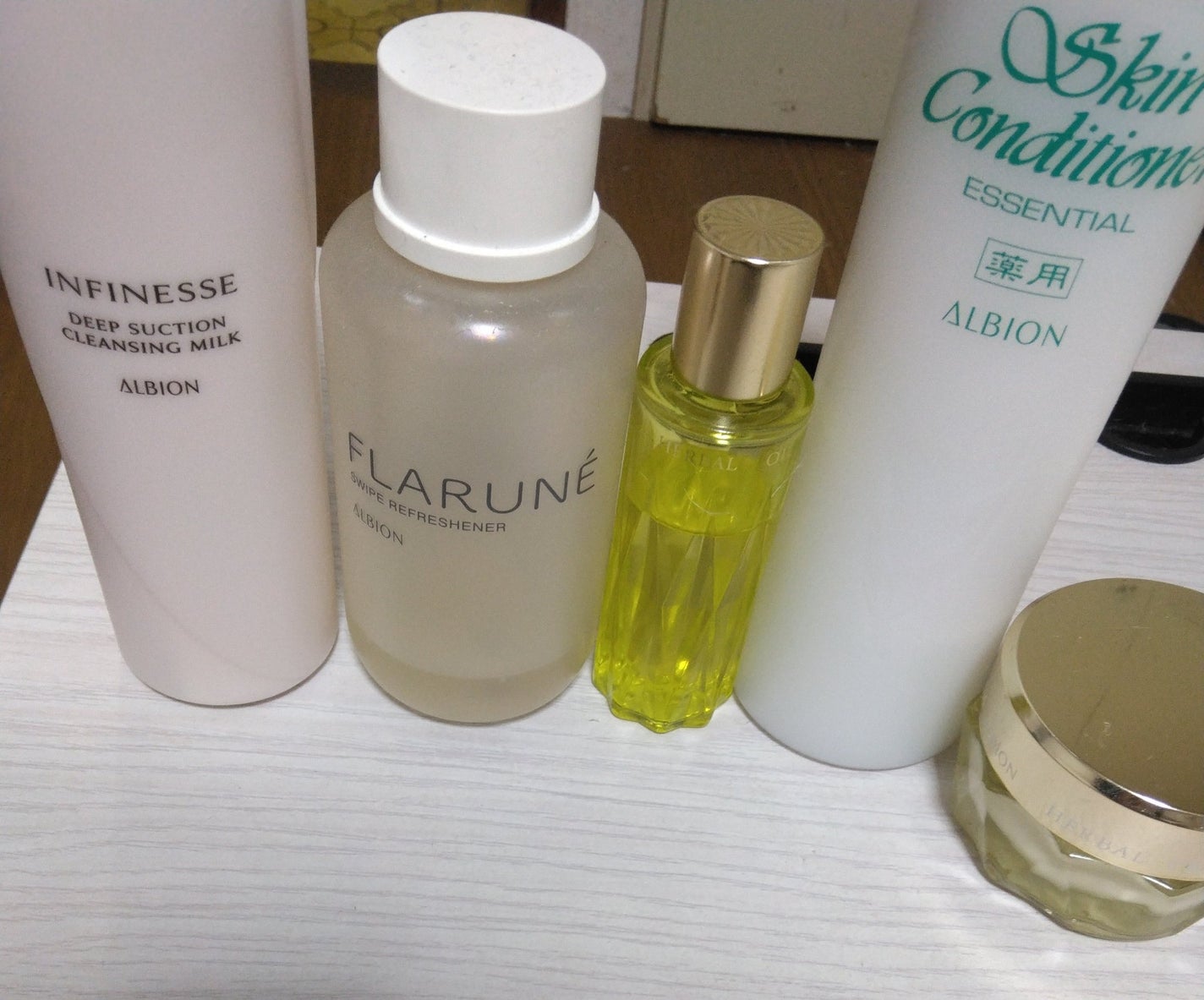 薬用スキンコンディショナーエッセンシャル N/ALBION/化粧水を使ったクチコミ(1枚目)