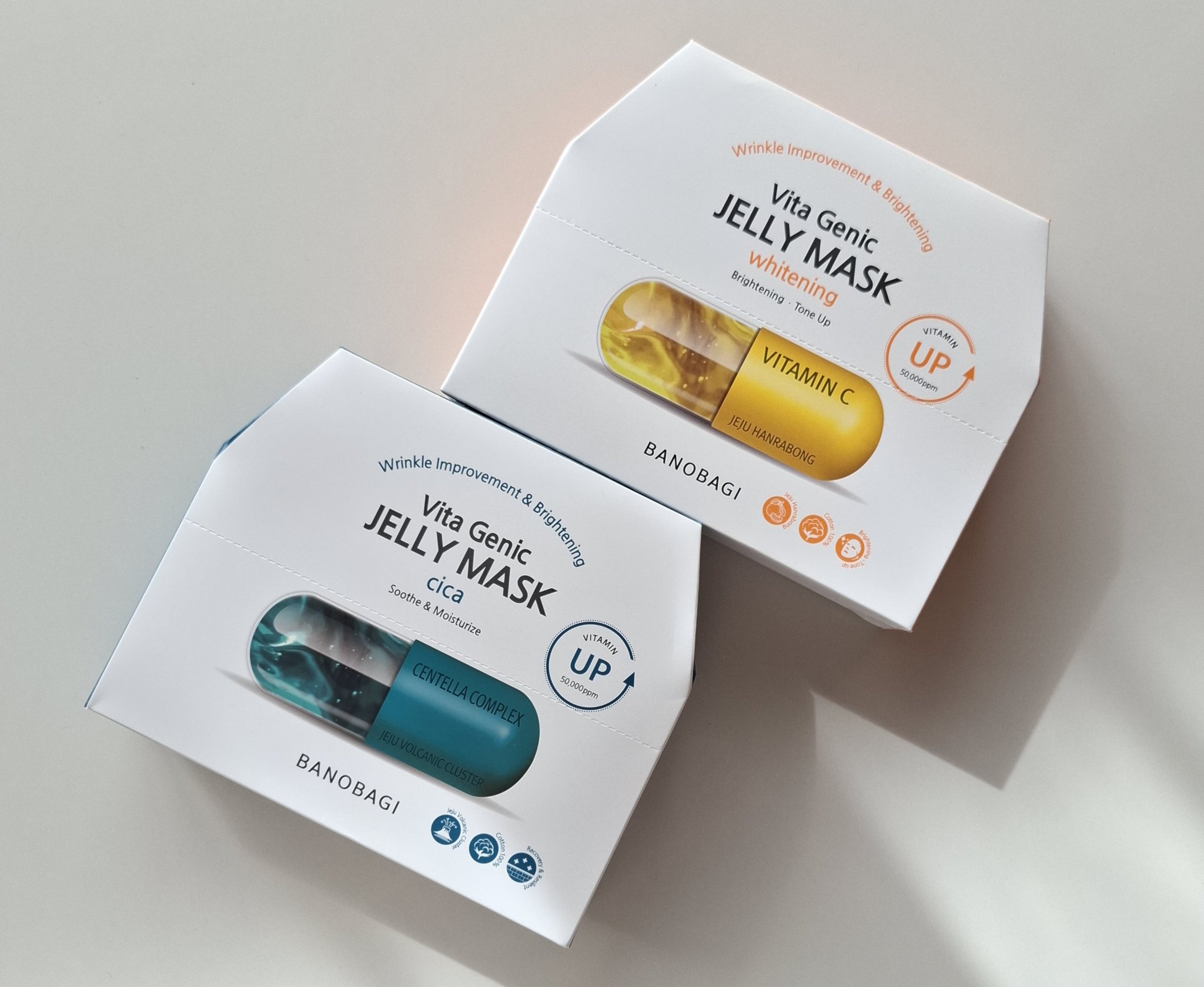 BANOBAGI様からいただきました🫧

ギフトにもよさそうな可愛いパケの【ビタジェニックゼリーマスク】から、2種類の使用です

◼️ビタジェニックゼリーマスク ホワイトニング
・チェジュ産アロエベラ葉エキスが含まれたゼリーマスク。敏感肌