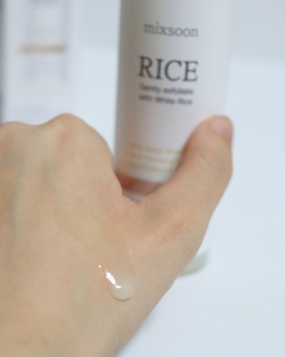 雪 on LIPS 「みずみずしいテクスチャーで負担感がなく、毎日使いやすいデイリー..」(3枚目)