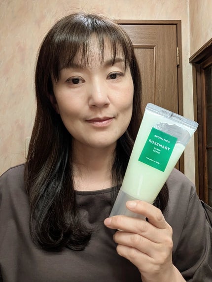 ローズマリー スカルプ スクラブ/AROMATICA/ヘッドスクラブを使ったクチコミ(4枚目)