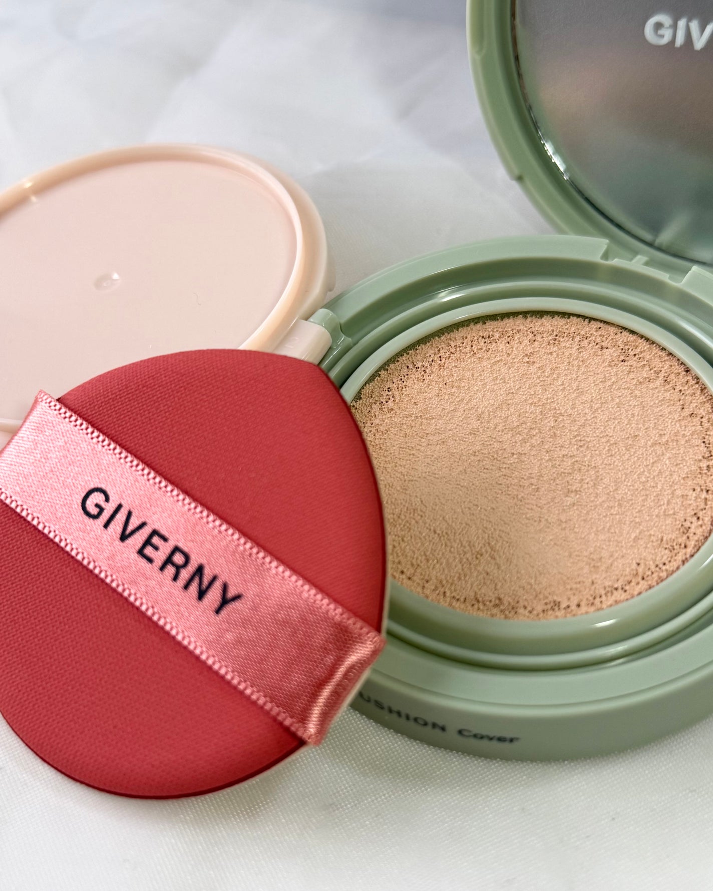 ジヴェルニー 密着カバークッション/GIVERNY/クッションファンデーションを使ったクチコミ(6枚目)