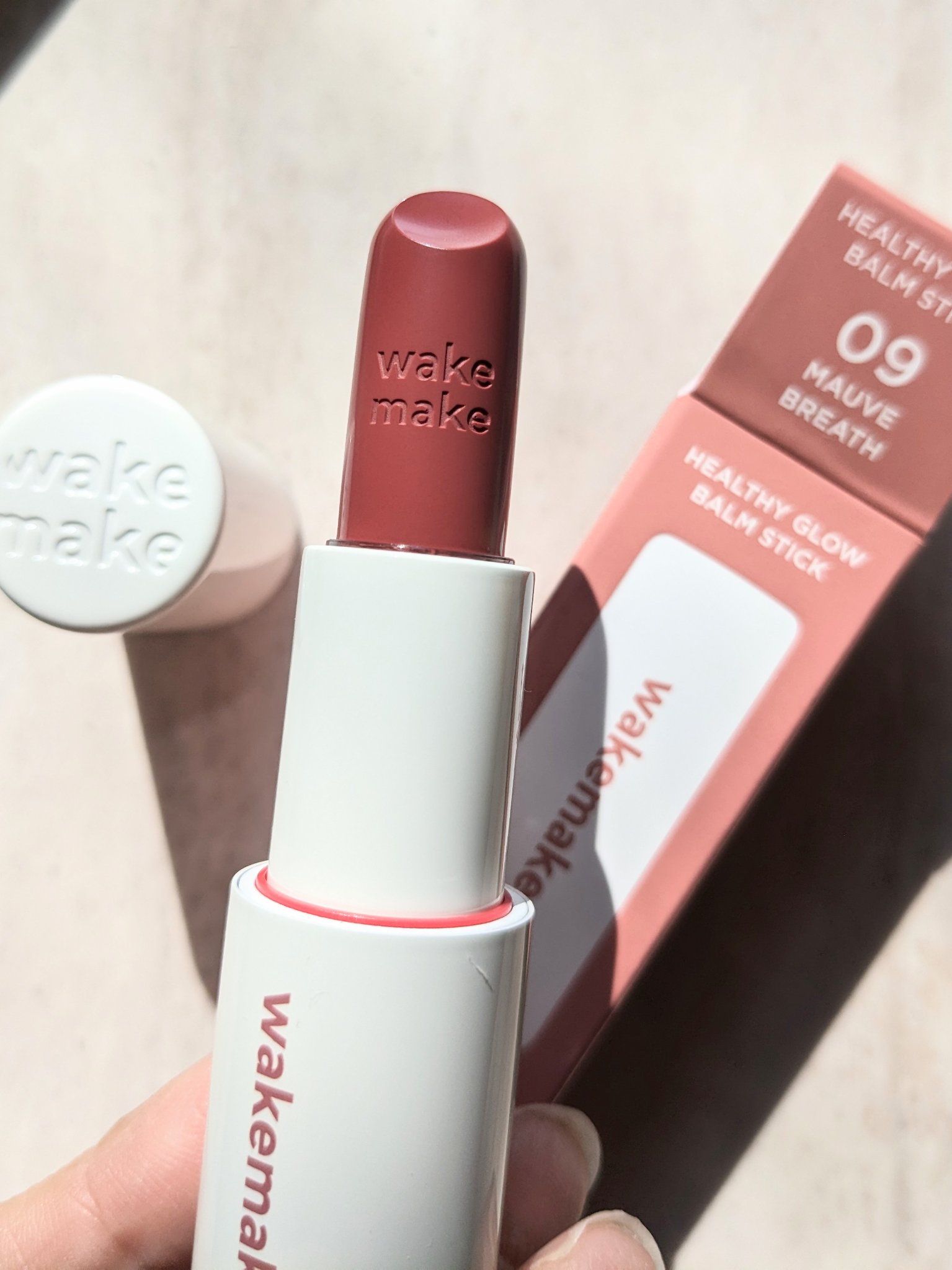 ヘルシーグロウバームスティック/wakemake/口紅を使ったクチコミ（2枚目）