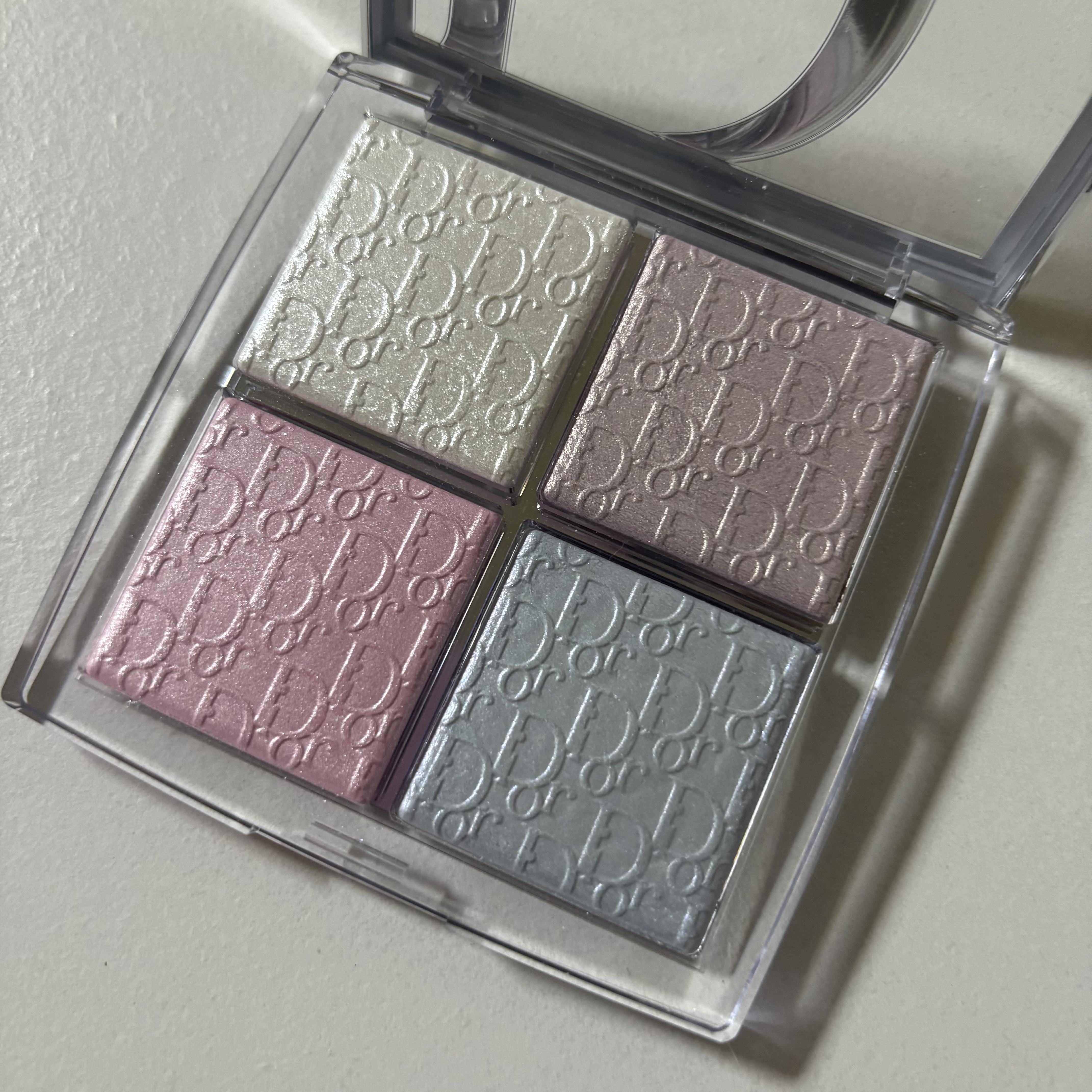 バックステージ グロウ マキシマイザー パレット/Dior/ハイライトを使ったクチコミ（2枚目）