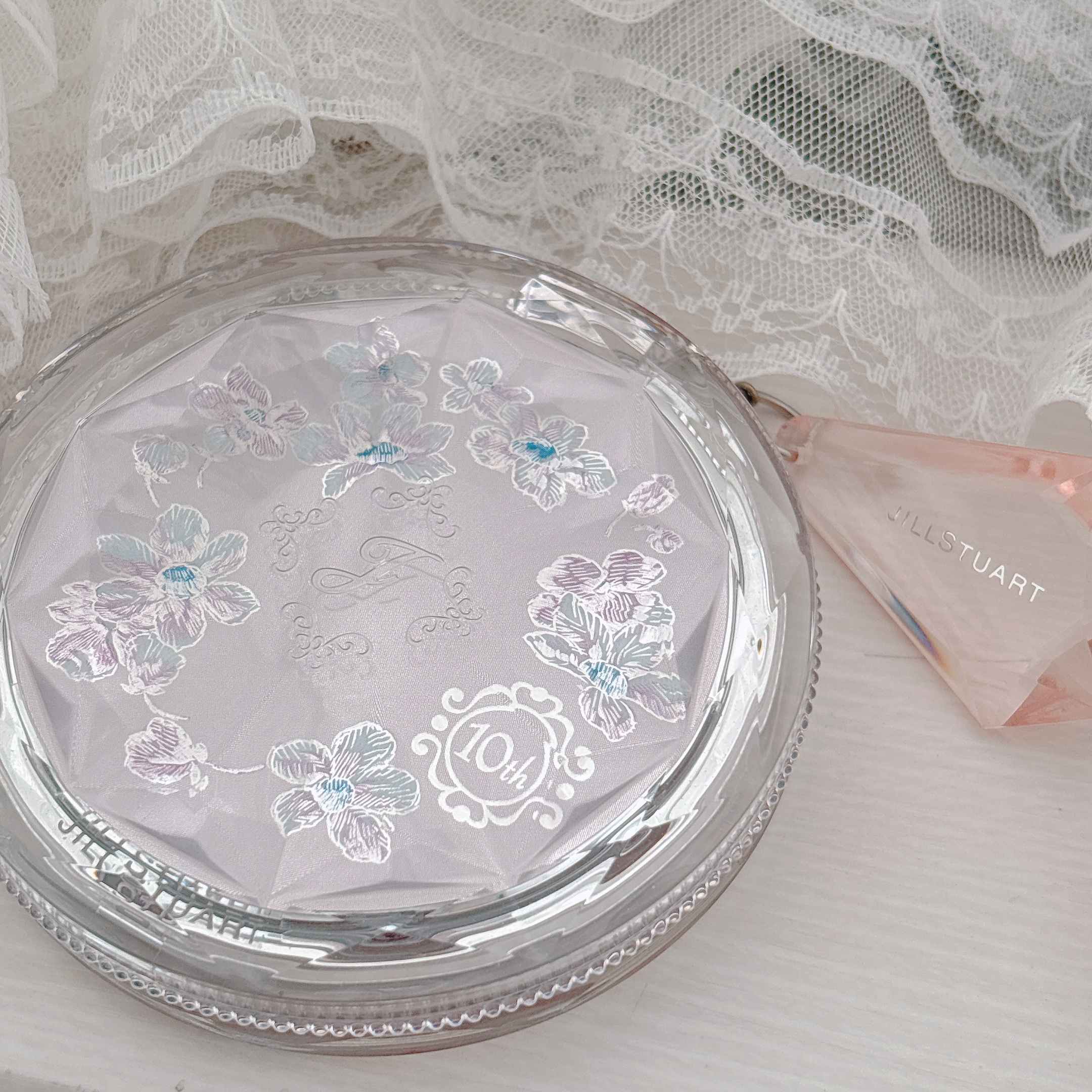 ジルスチュアート クリスタルブルーム ブルーム ミックスブラッシュ コンパクト/JILL STUART/パウダーチークを使ったクチコミ（2枚目）