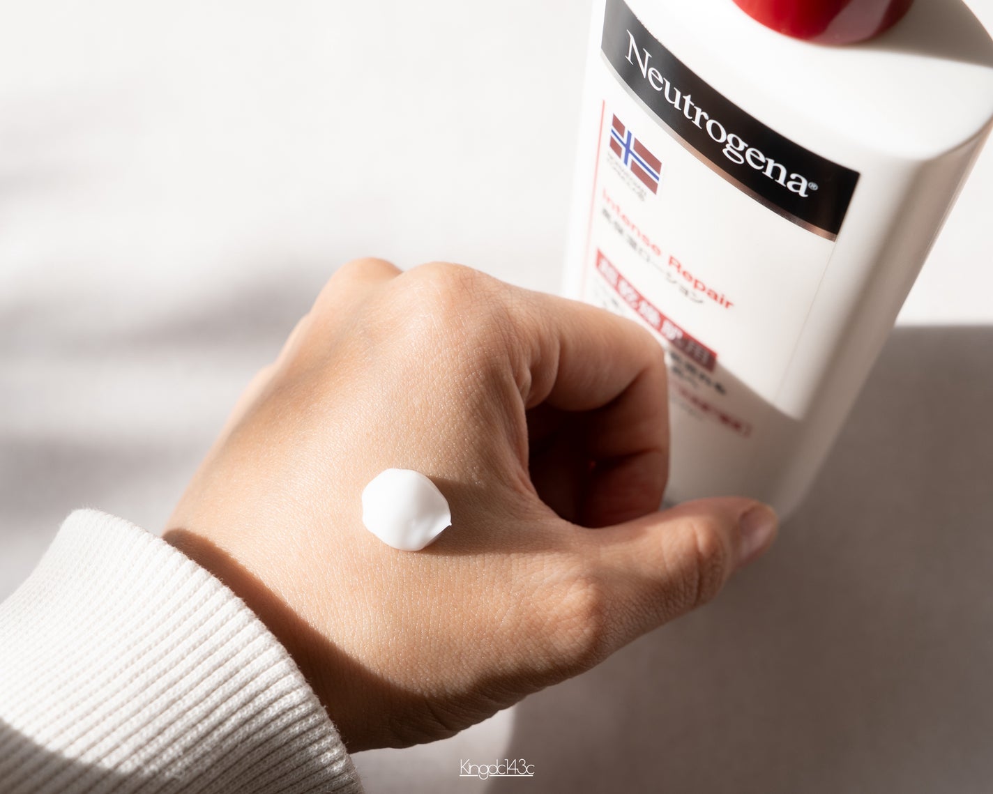 ノルウェー フォーミュラ インテンスリペア ボディ エマルジョン/Neutrogena/ボディローションを使ったクチコミ(2枚目)