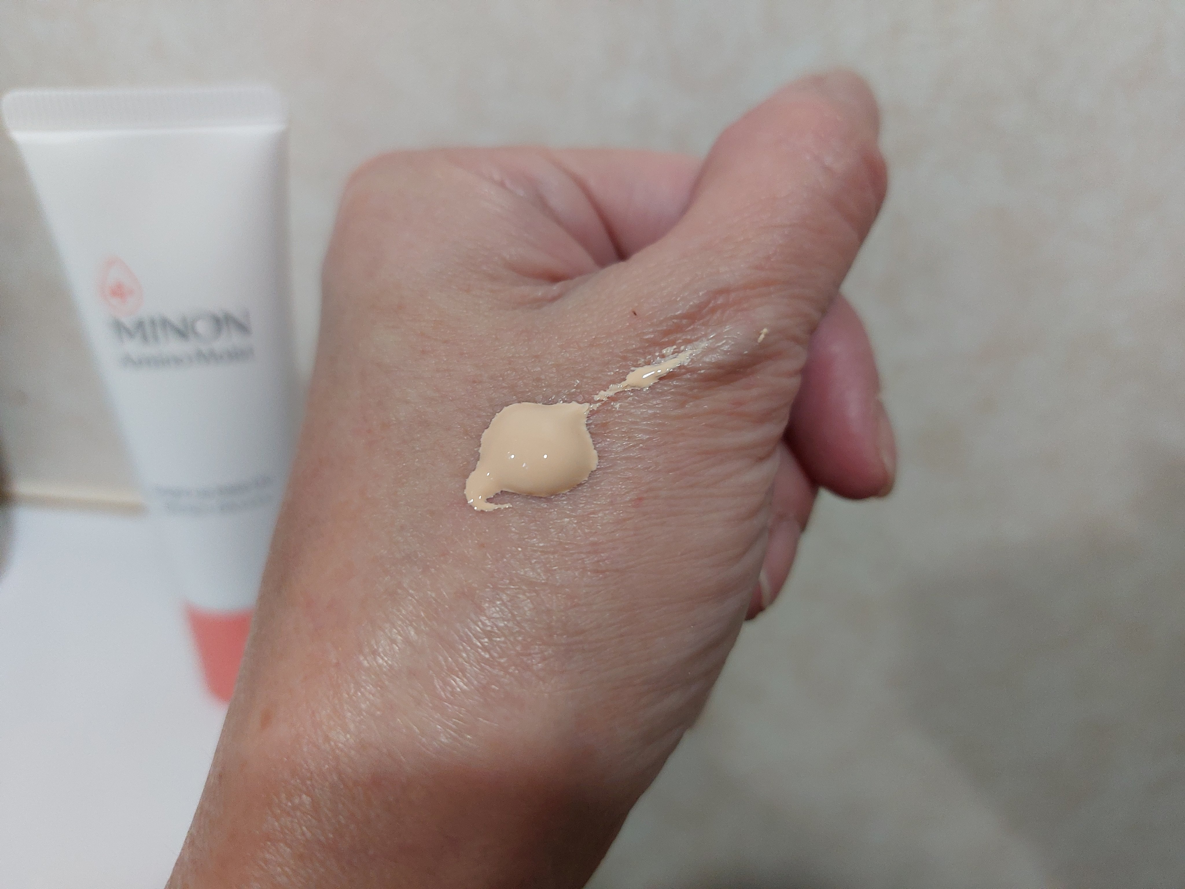 ミノン アミノモイスト ブライトアップベース UV/ミノン/日焼け止めクリームを使ったクチコミ（2枚目）