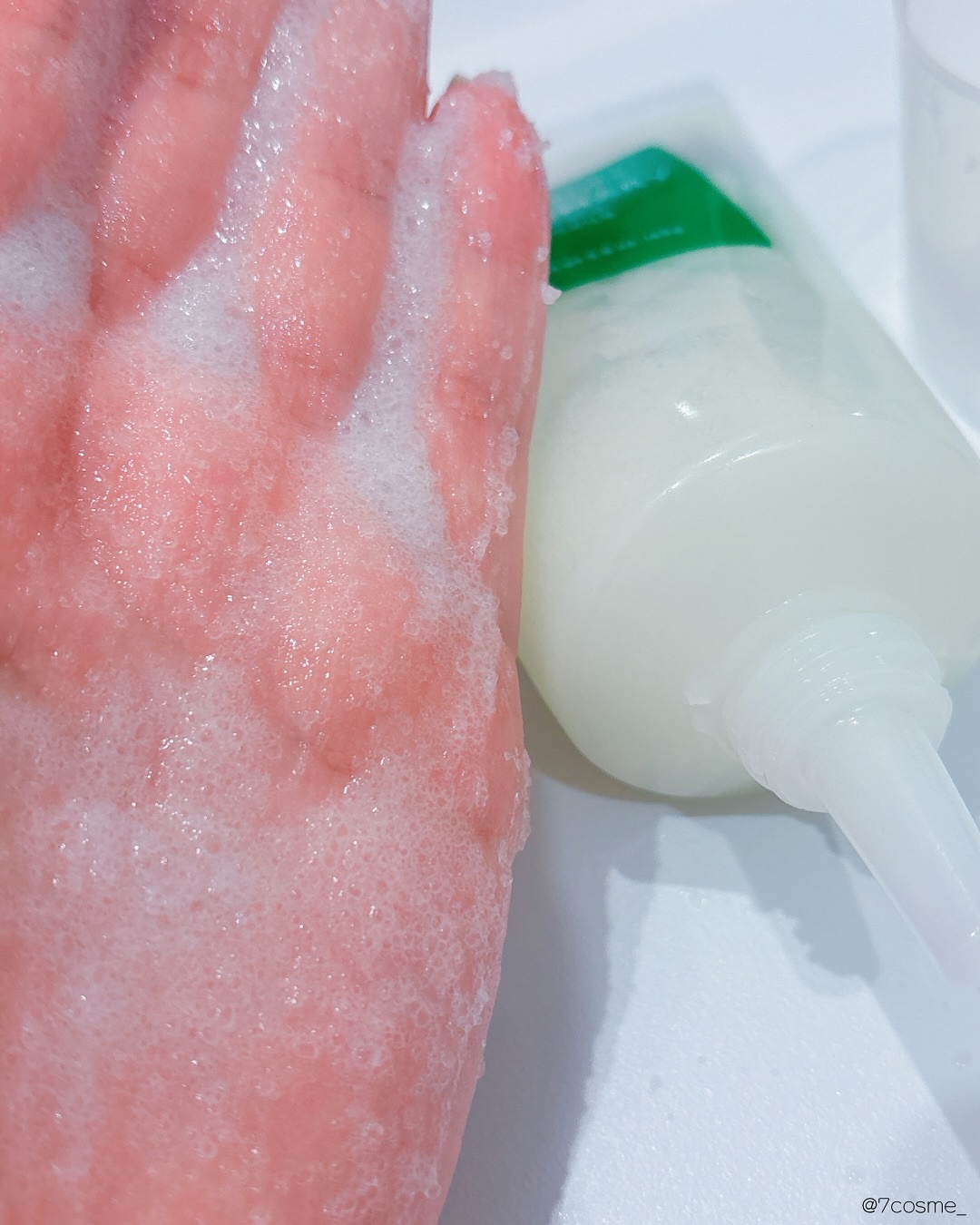 ローズマリー スカルプ スクラブ/AROMATICA/ヘッドスクラブを使ったクチコミ（3枚目）