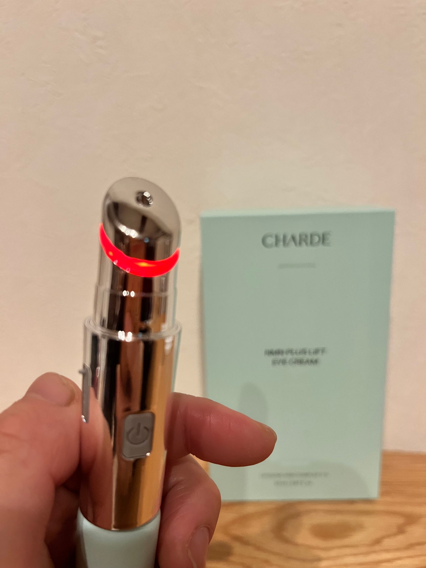 NMNプラスリフトアイクリーム/CHARDE/アイケア・アイクリームを使ったクチコミ(6枚目)