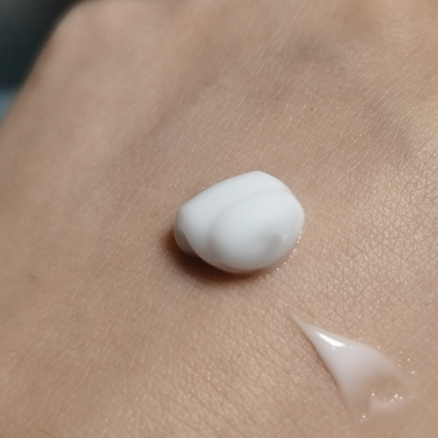 ノルウェー フォーミュラ インテンスリペア ボディ エマルジョン/Neutrogena/ボディローションを使ったクチコミ(2枚目)