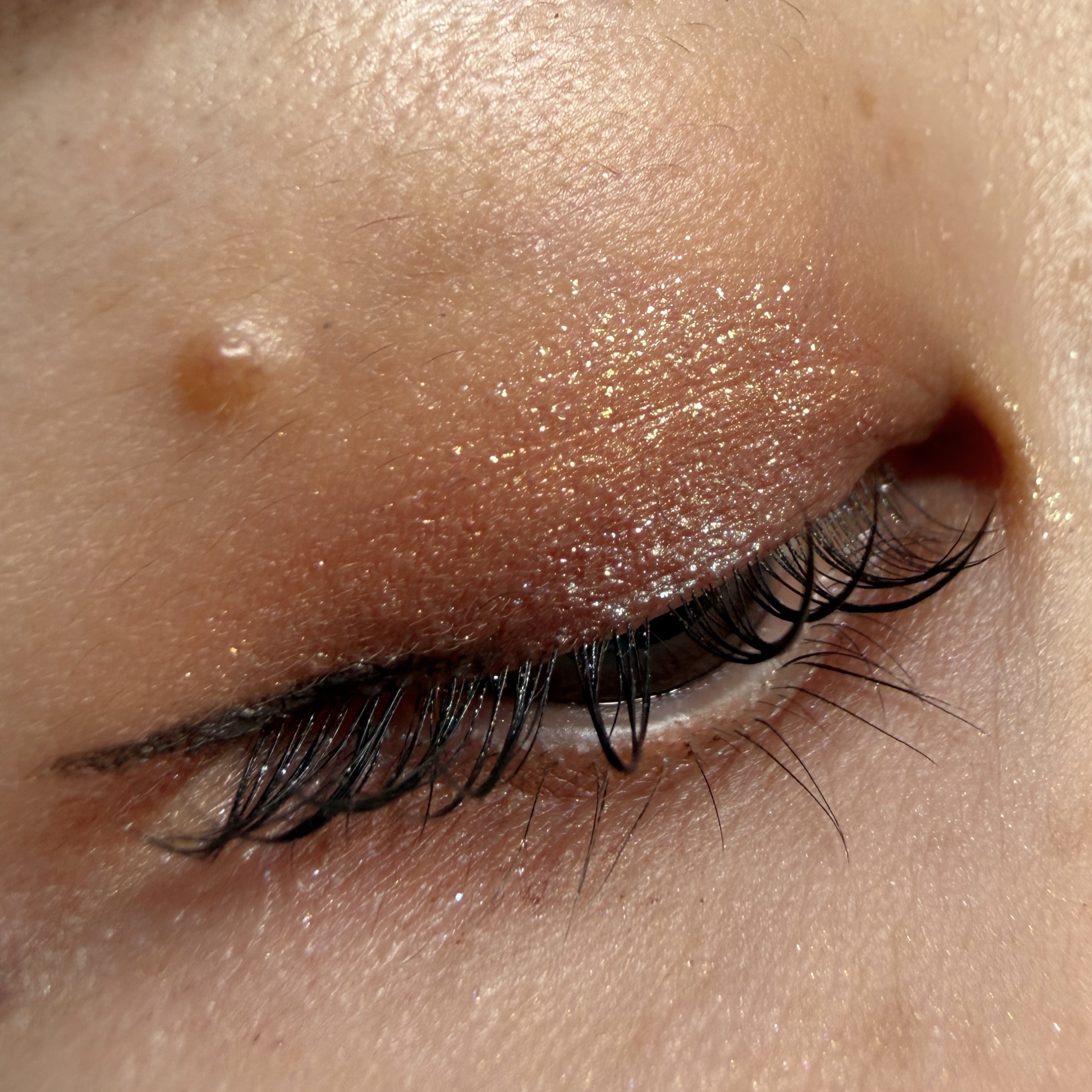 パウダー キス アイシャドウ/M・A・C/単色アイシャドウを使ったクチコミ（3枚目）