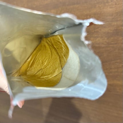 KOCOSTAR(ココスター) ゴールドトリプルリイヤーマスクのクチコミ「KOCOSTAR ココスター
ゴールドトリプルリイヤーマスク ¥440
☘️3重のゴールドホ.....」(2枚目)