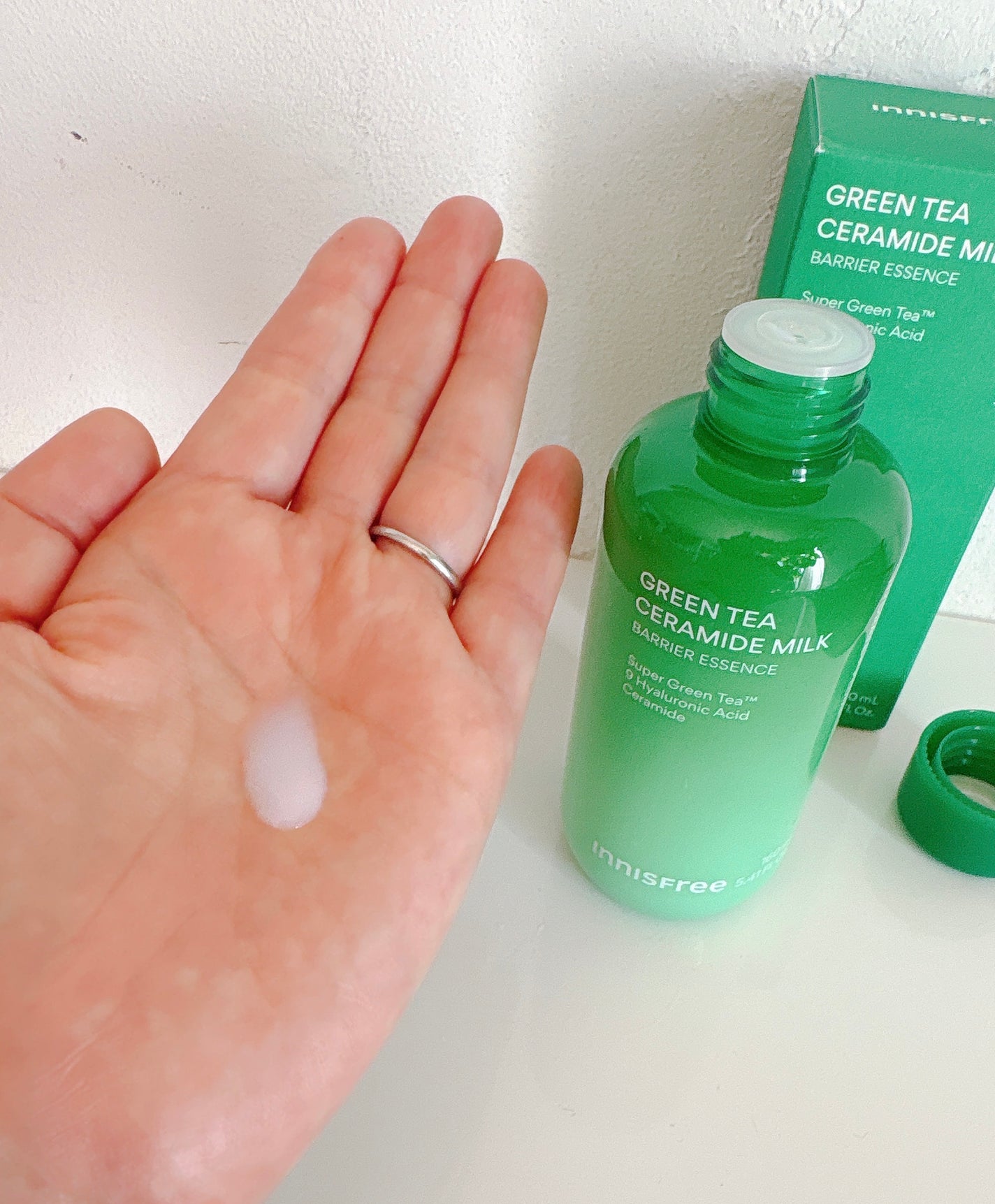 グリーンティー セラミド ミルク エッセンストナー/innisfree/化粧水を使ったクチコミ(2枚目)