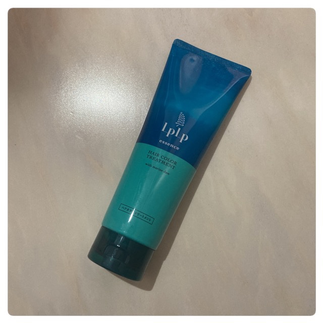 エッセンスカラートリートメント ウォルナットブラウン(ダークブラウン)/LPLP(ルプルプ)/ヘアカラーを使ったクチコミ（1枚目）