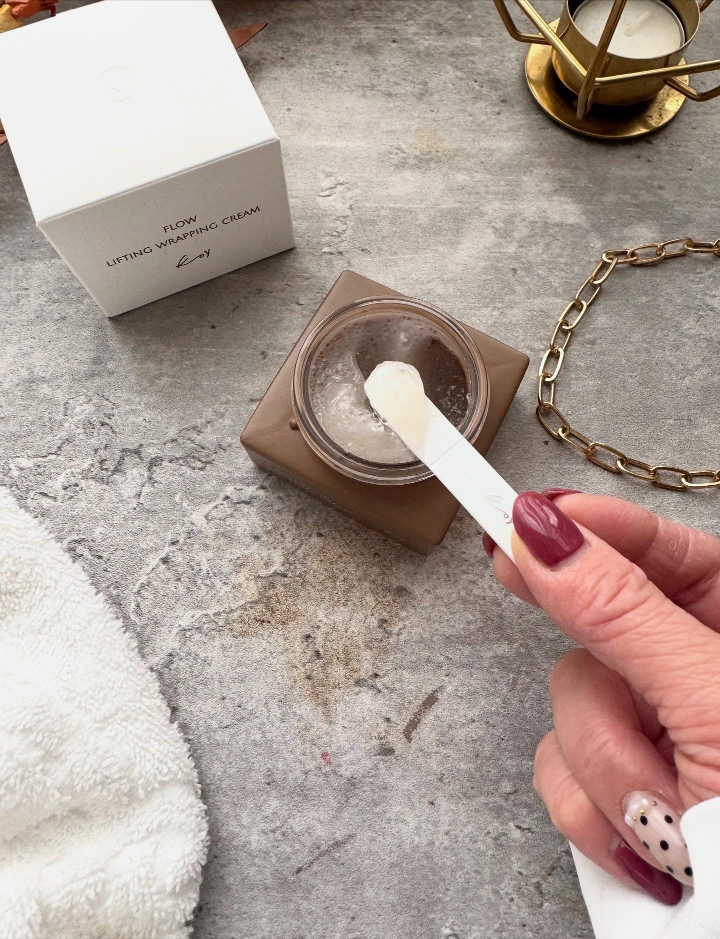 フローリフティングラッピングクリーム/koy/フェイスクリームを使ったクチコミ（2枚目）