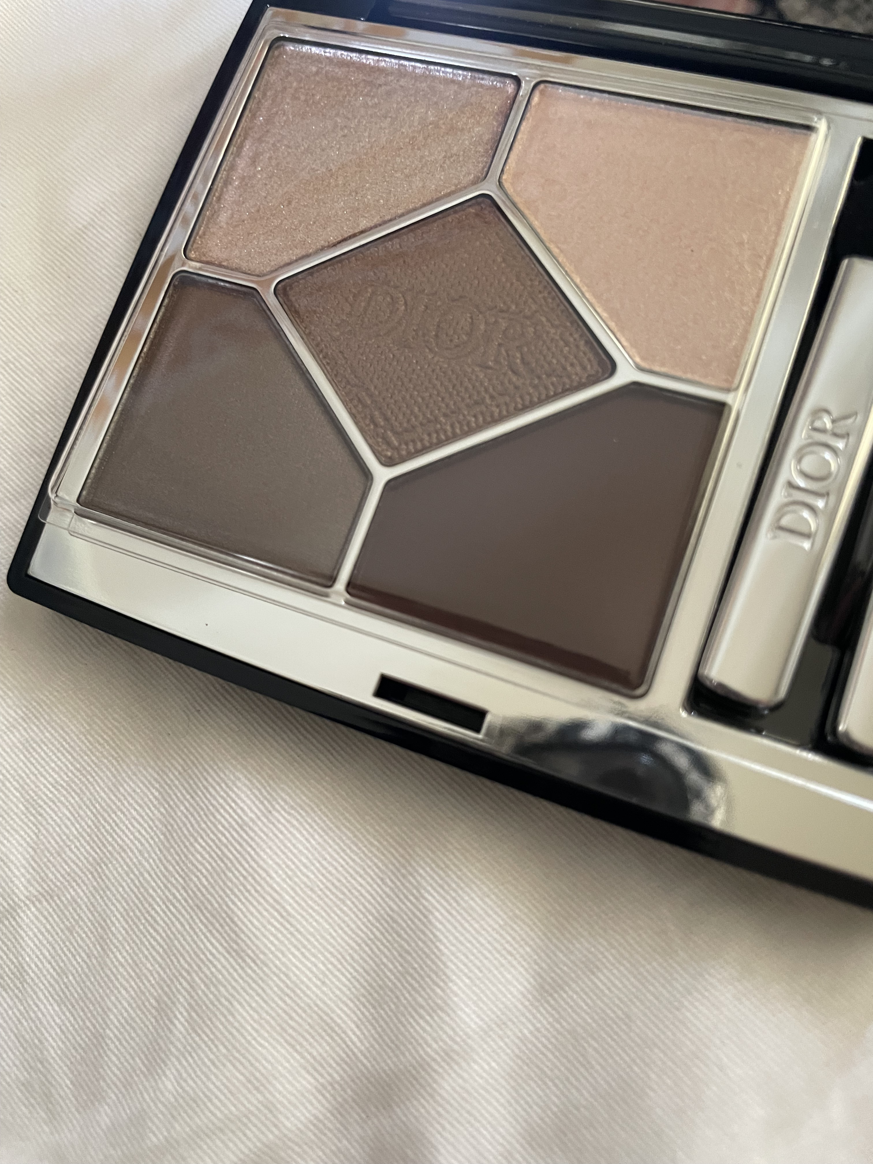 ディオールショウ サンク クルール/Dior/アイシャドウを使ったクチコミ（2枚目）