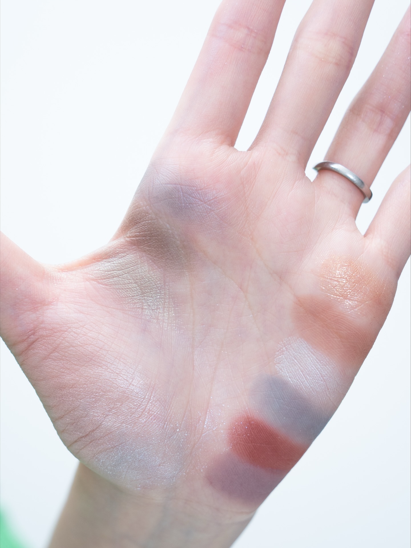 アディクション アイ ＆ ブラッシュ パレット “アンアースド ラスター”/ADDICTION/アイシャドウパレットを使ったクチコミ（3枚目）