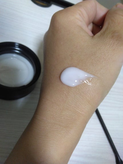 アテニア アテニア ミッドナイトモイスチャライザーのクチコミ「✨️ナイトクリームその1✨️
アテニア ミッドナイトモイスチャライザー 【医薬部外品】
薬.....」(3枚目)