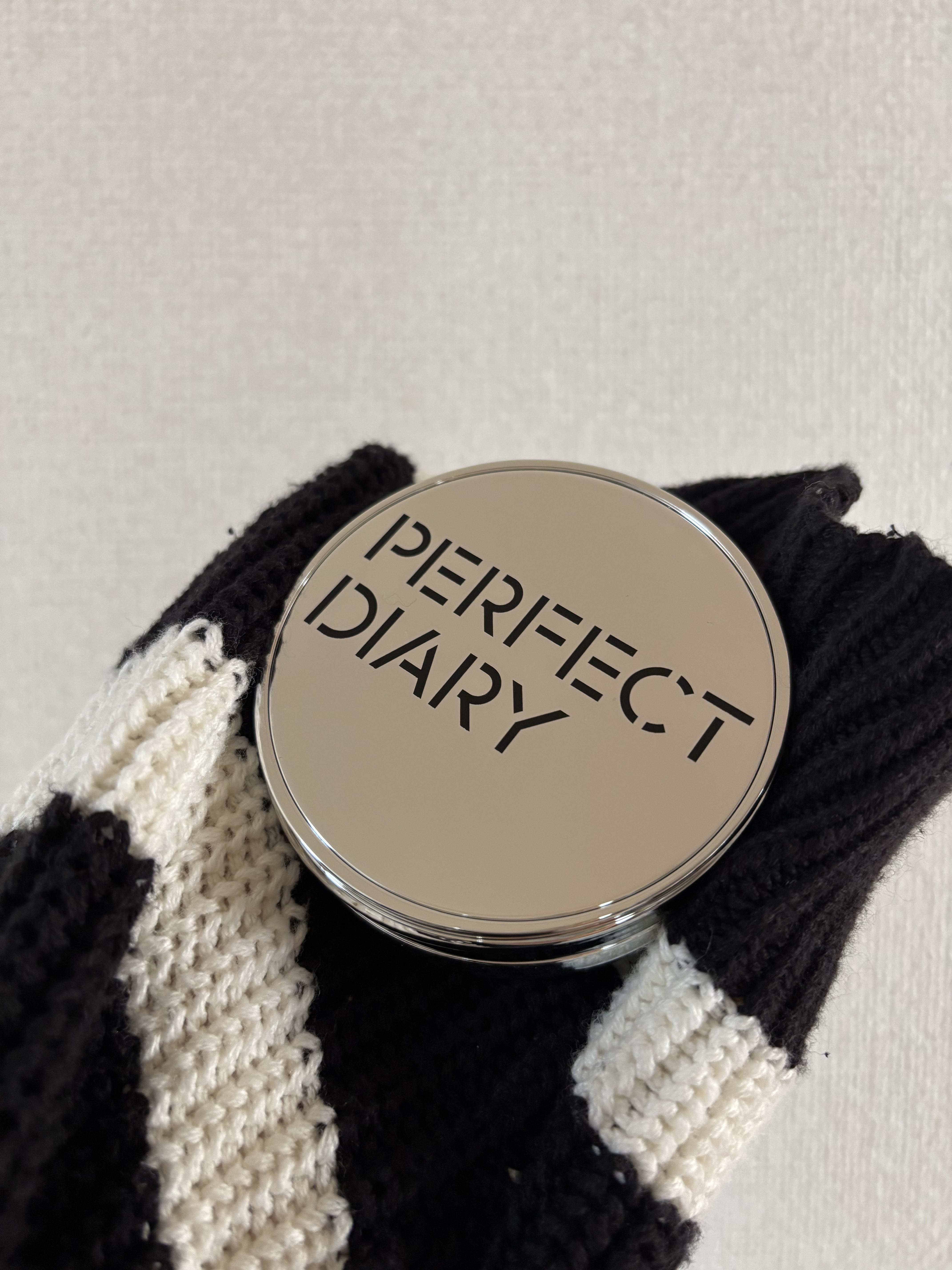 エッセンスコンシーリング UV クッションファンデーション/PERFECT DIARY/クッションファンデーションを使ったクチコミ（1枚目）