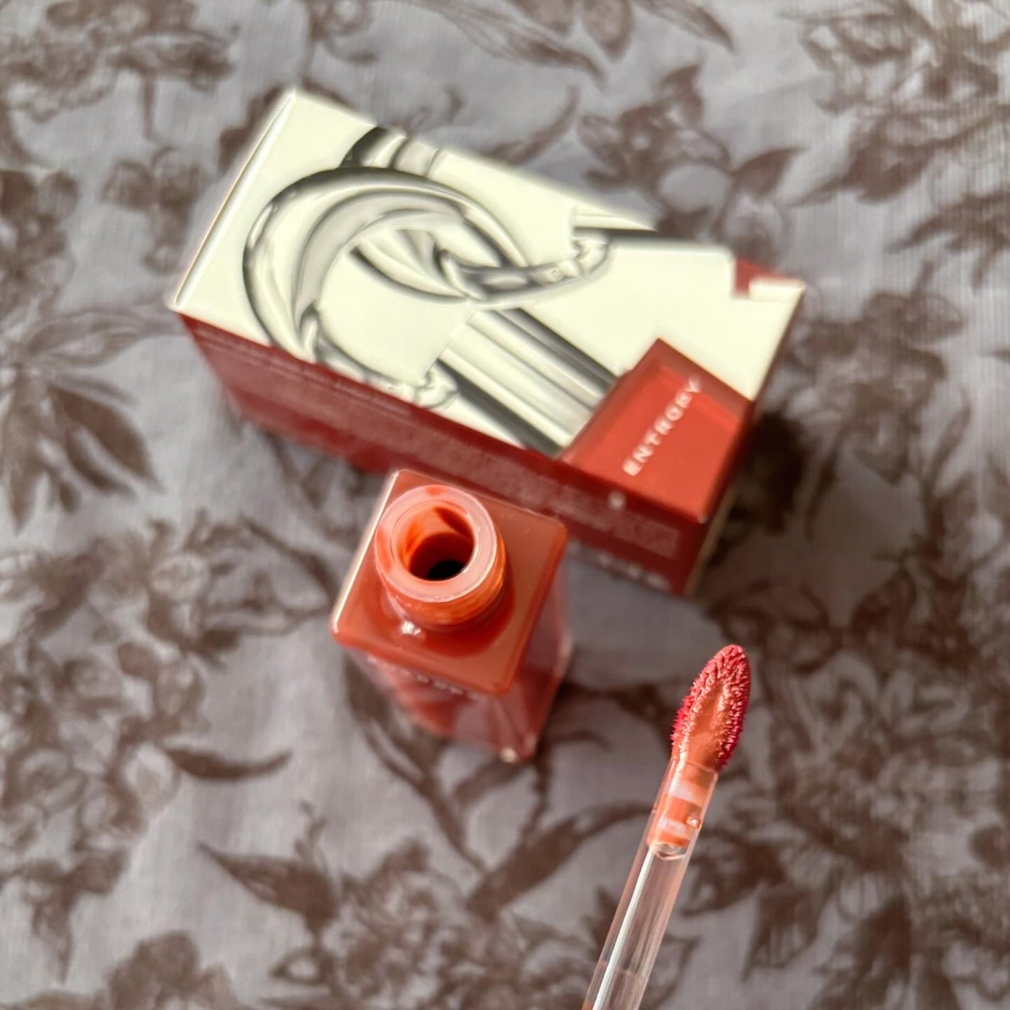 エントロピー チャームティント グロッシージェル/ENTROPY/リップティントを使ったクチコミ(3枚目)