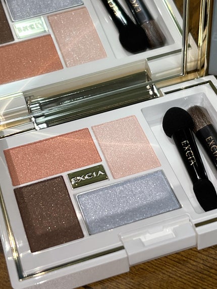 エクシア アイカラー ヴォロンテ コフレ/ALBION/その他キットセットを使ったクチコミ(1枚目)