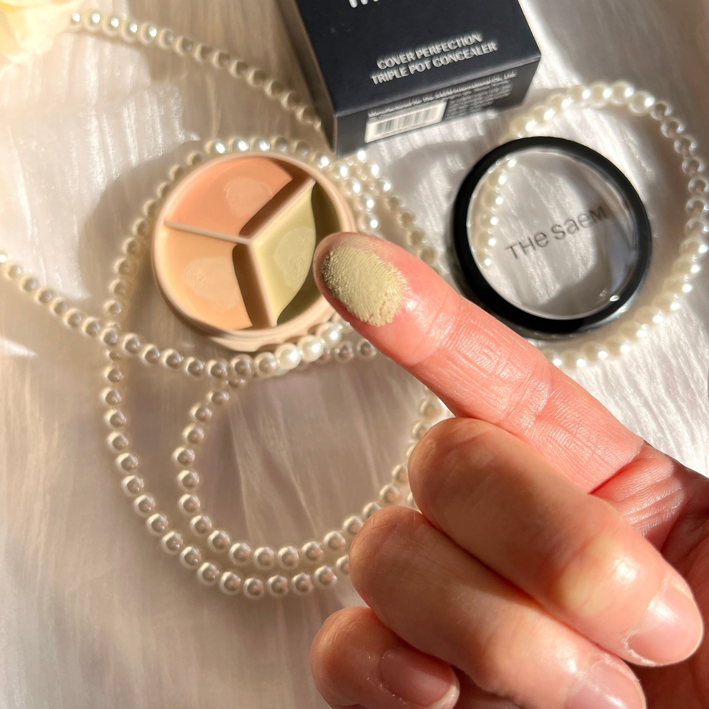 カバーパーフェクション トリプル ポット コンシーラー/the SAEM/パレットコンシーラーを使ったクチコミ(4枚目)