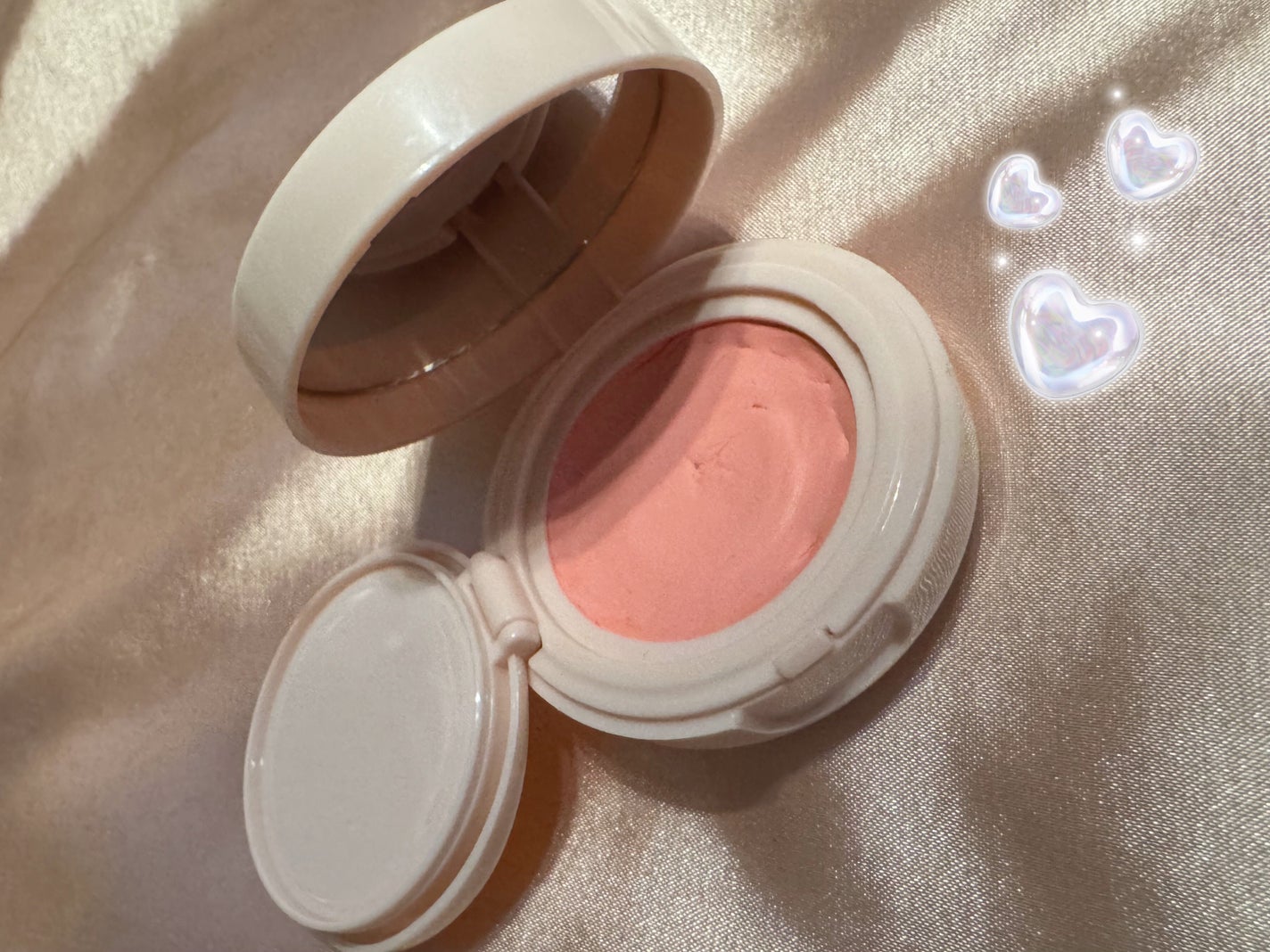 ボイスメモ📎 on LIPS 「見た目はクリーム系のクッションチークかと思ったけど、思ったより..」(1枚目)